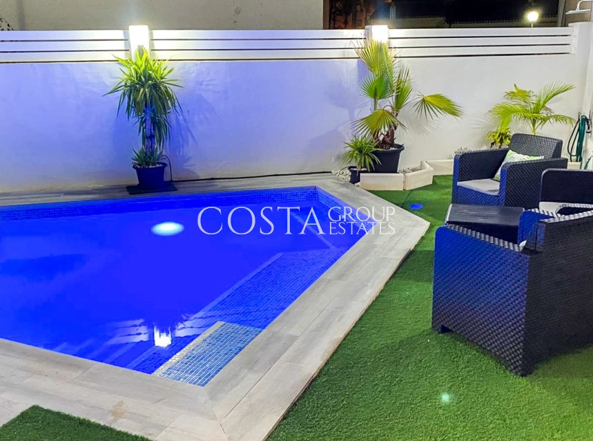 Wiederverkauf - Villa -
Torrevieja - Playa Los Locos