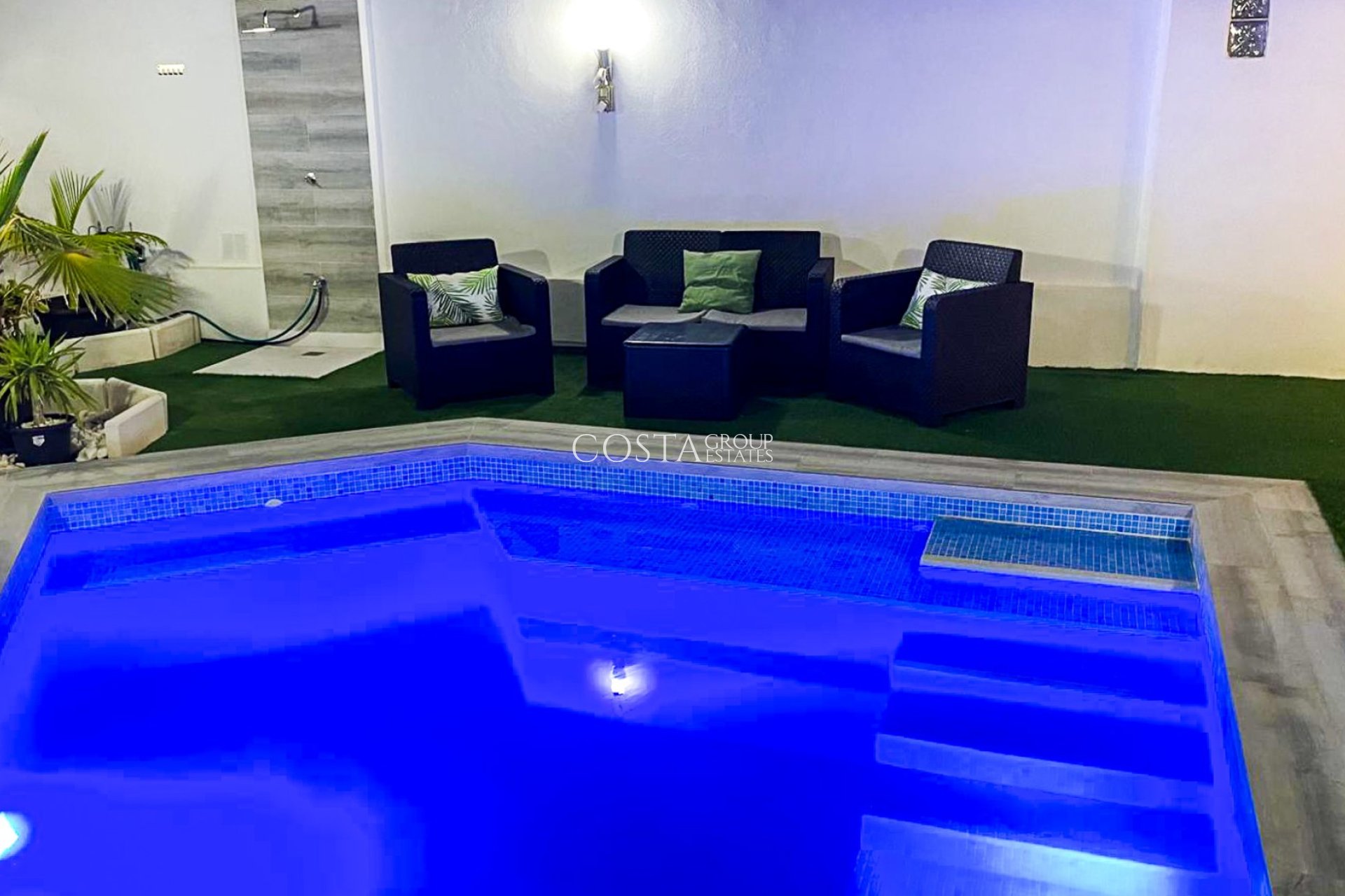Wiederverkauf - Villa -
Torrevieja - Playa Los Locos