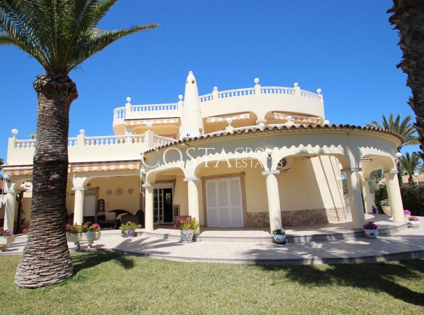 Wiederverkauf - Villa -
Torrevieja - Punta Prima