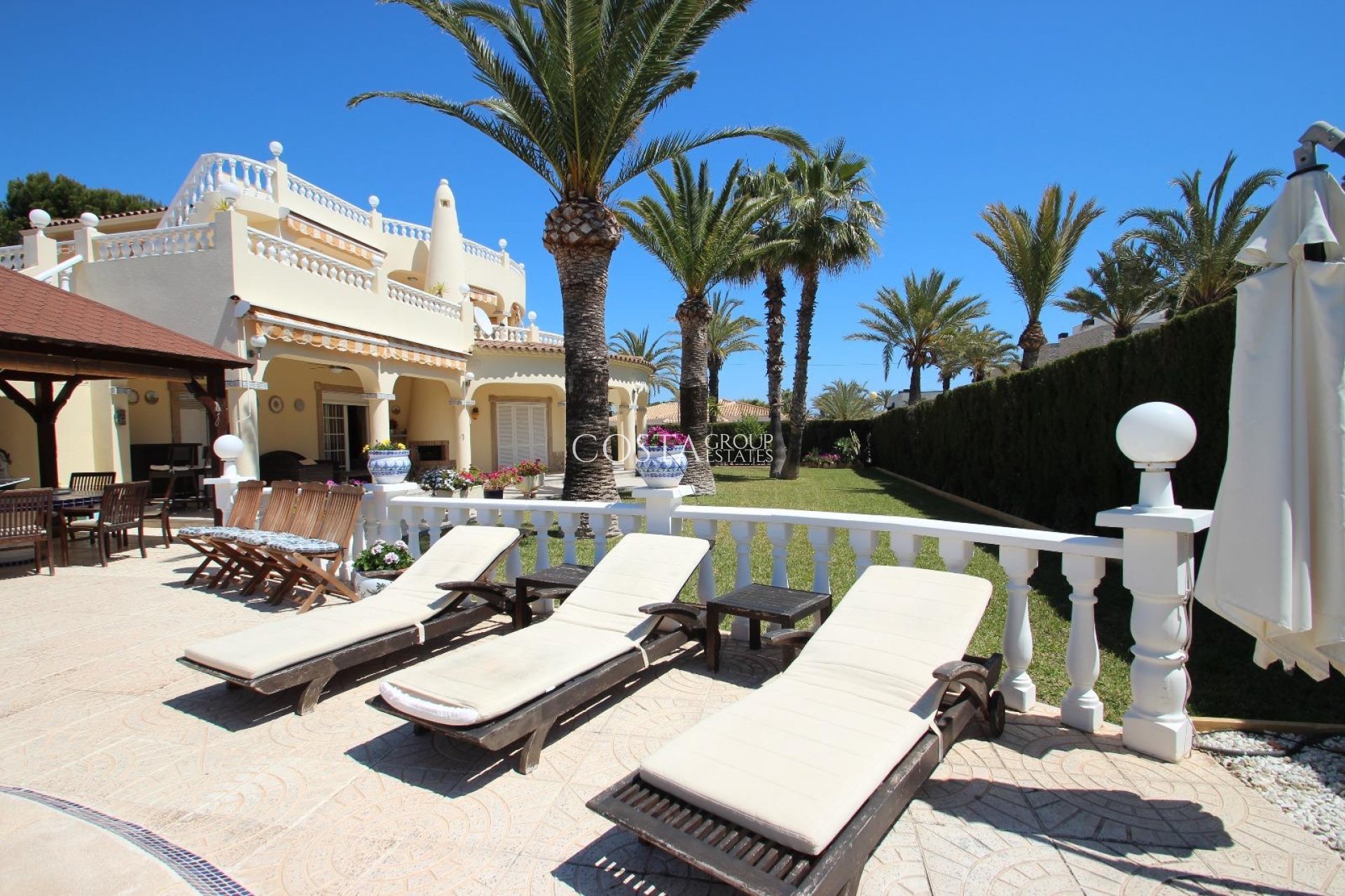 Wiederverkauf - Villa -
Torrevieja - Punta Prima