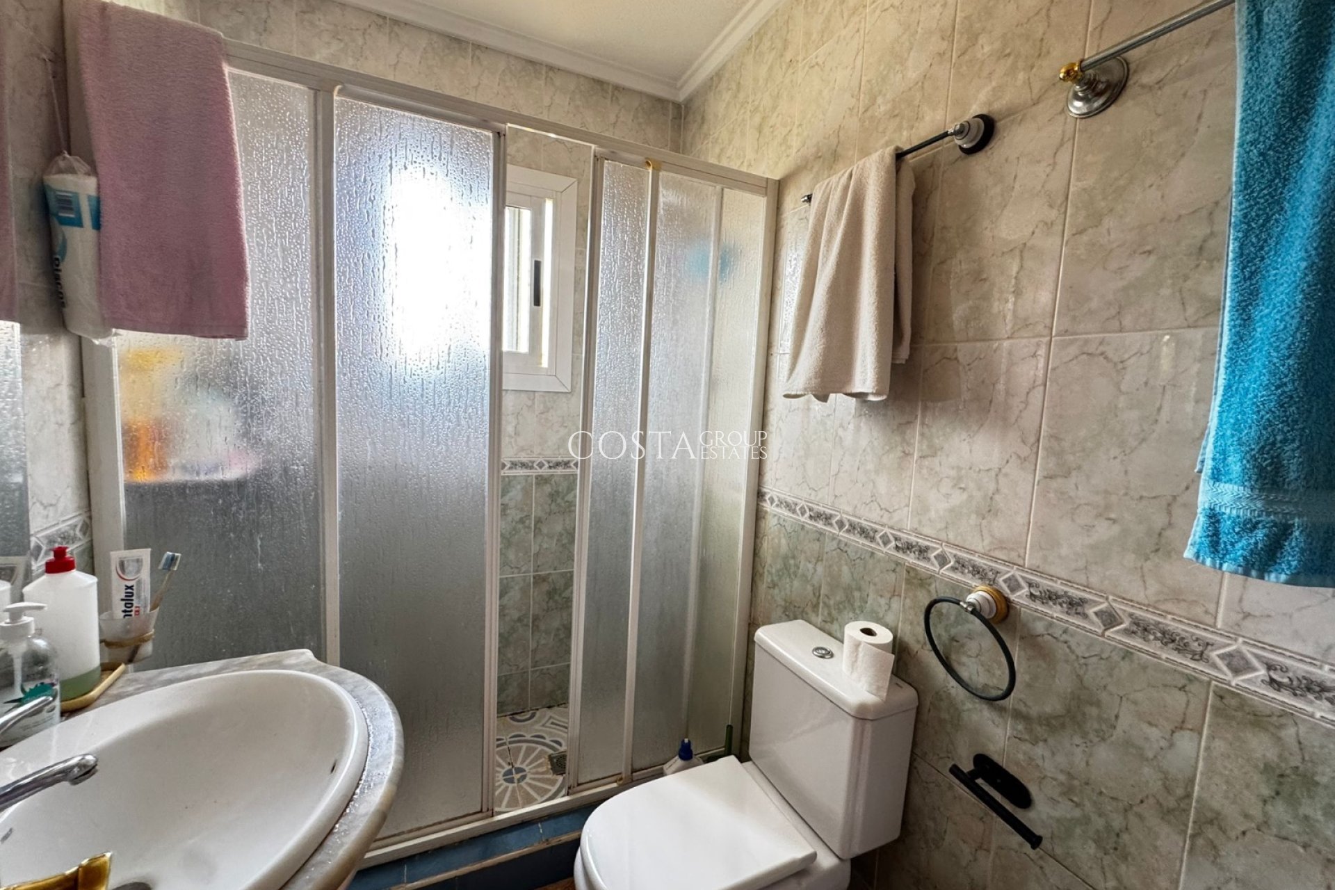 Wiederverkauf - Villa -
Torrevieja - Punta Prima