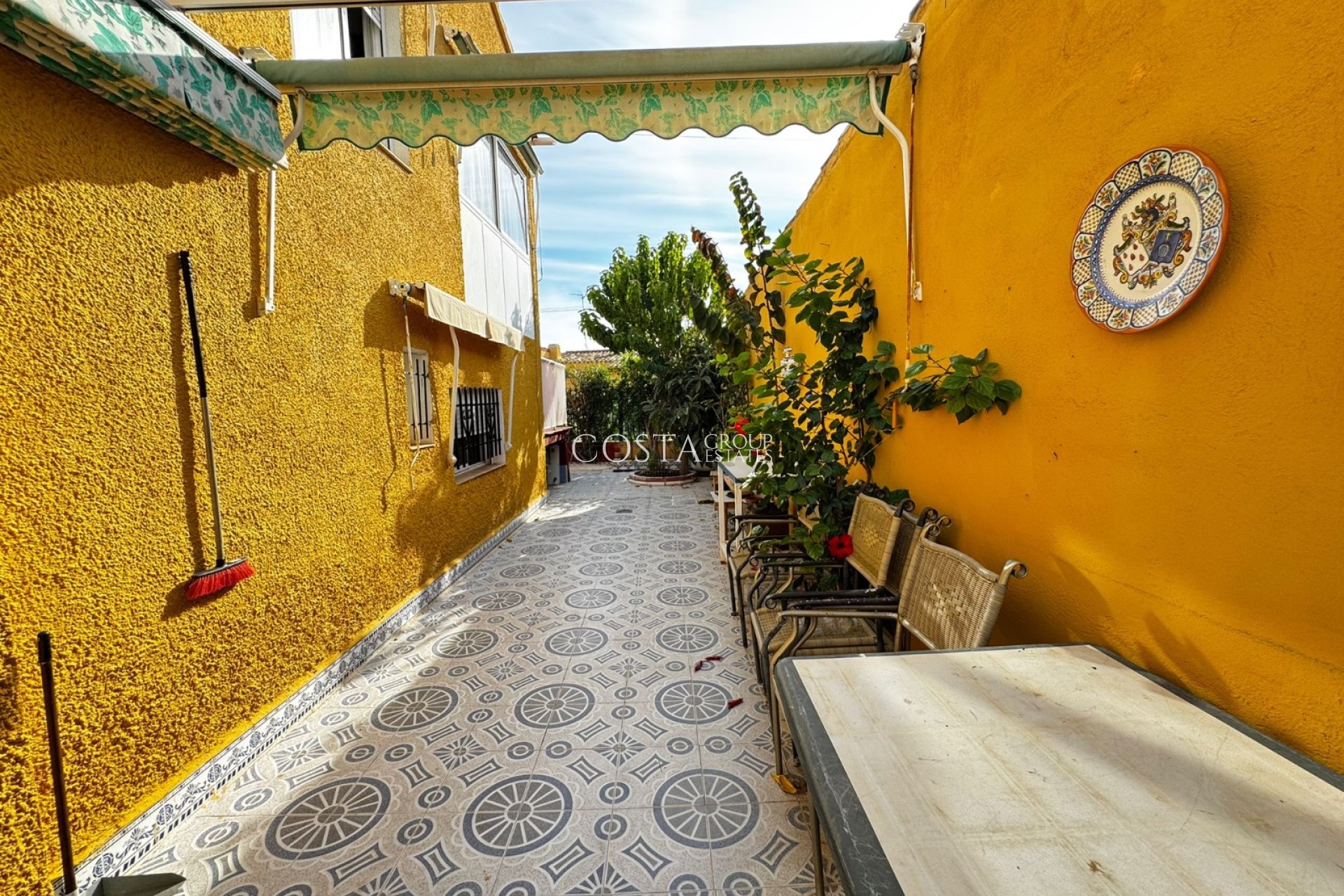 Wiederverkauf - Villa -
Torrevieja - Punta Prima
