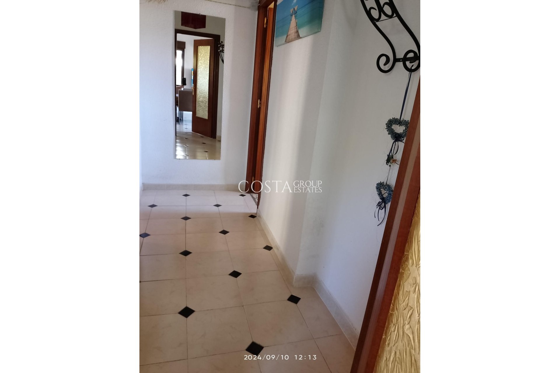 Wiederverkauf - Villa -
Torrevieja - Torrevieja Centro