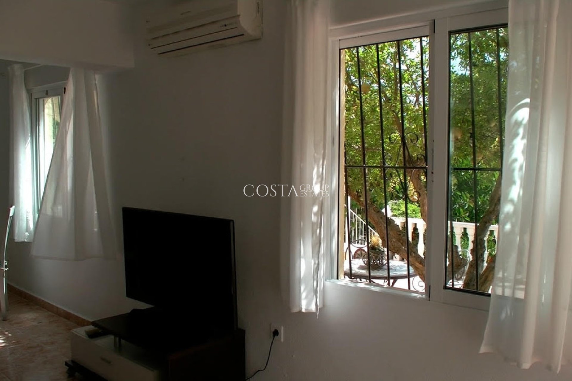 Wiederverkauf - Villa -
Torrevieja - Torrevieja Centro