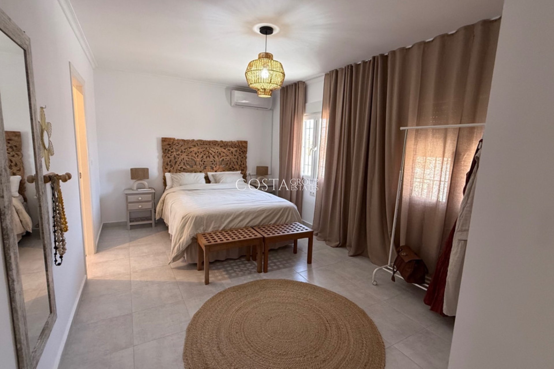 Wiederverkauf - Villa -
Torrevieja - Torrevieja Centro