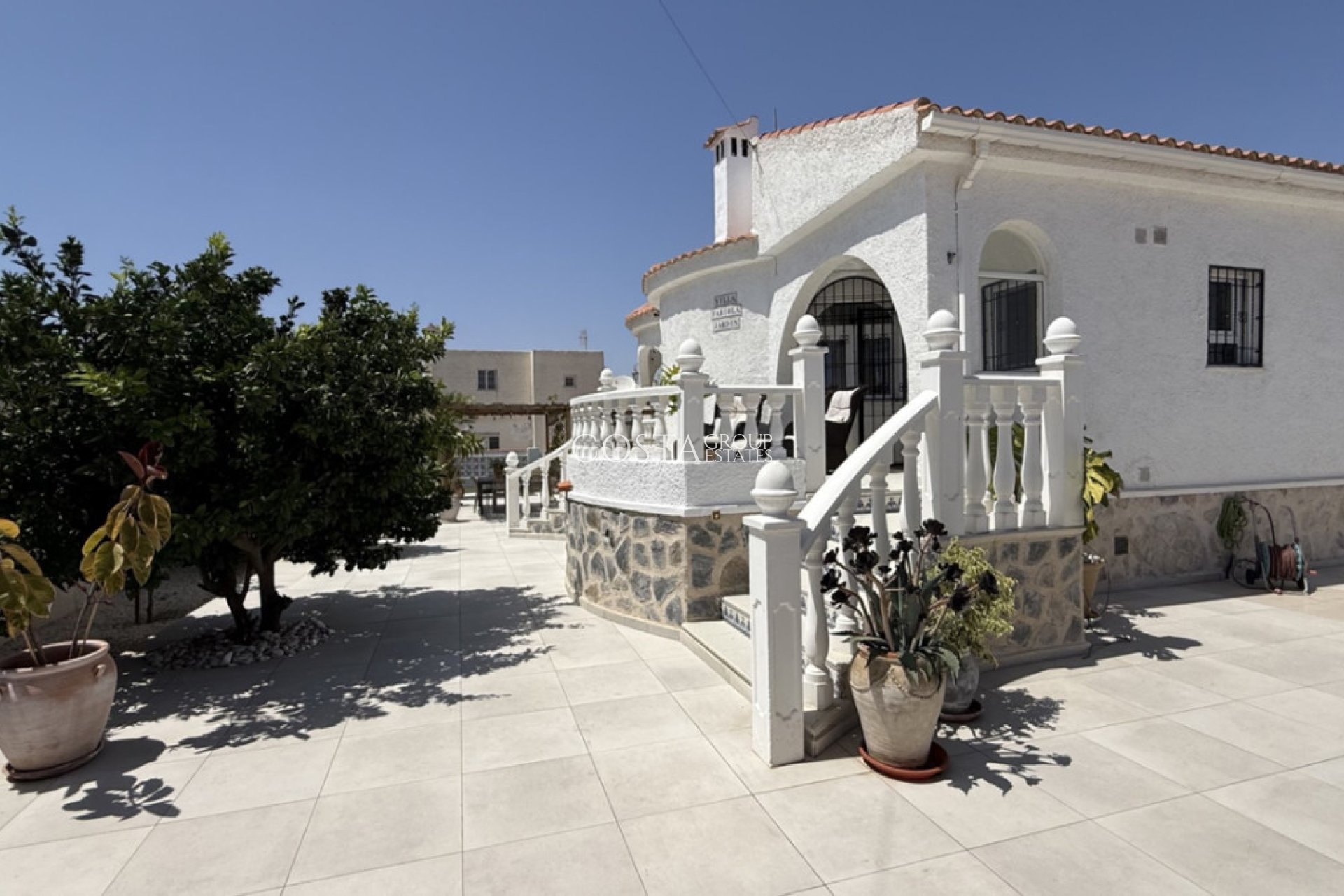 Wiederverkauf - Villa -
Torrevieja - Torrevieja Centro