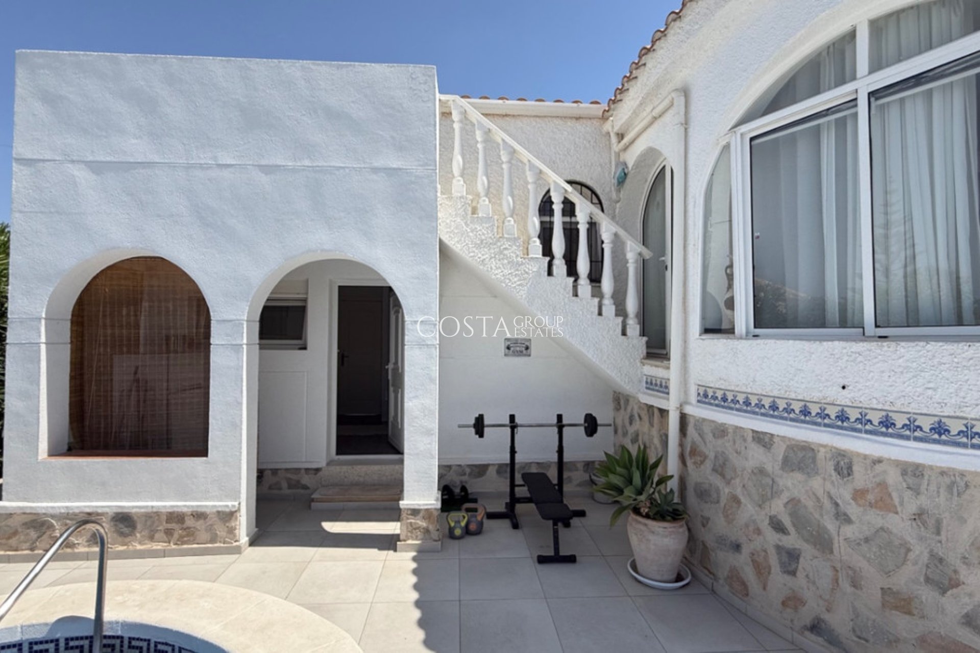 Wiederverkauf - Villa -
Torrevieja - Torrevieja Centro
