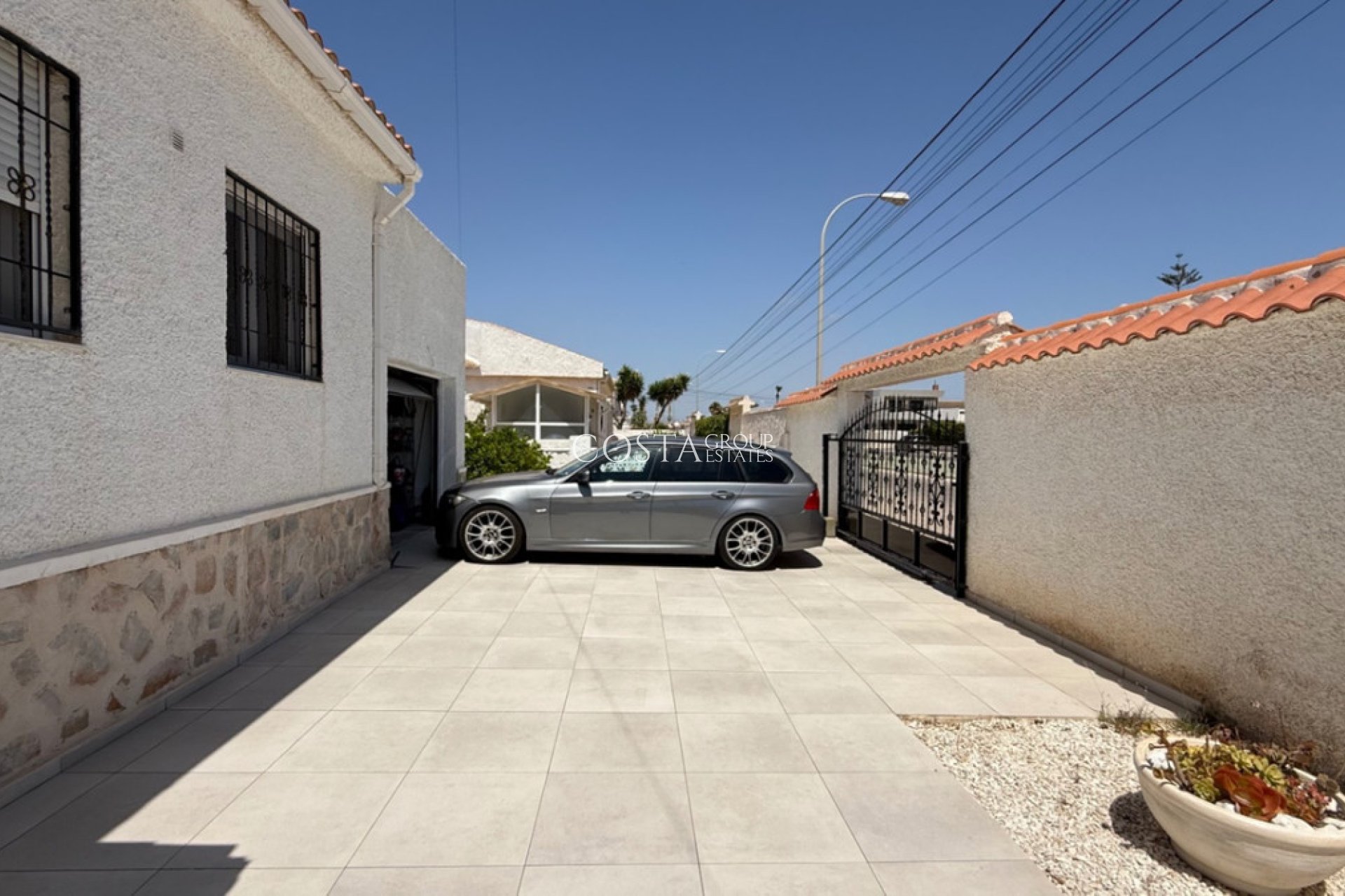 Wiederverkauf - Villa -
Torrevieja - Torrevieja Centro