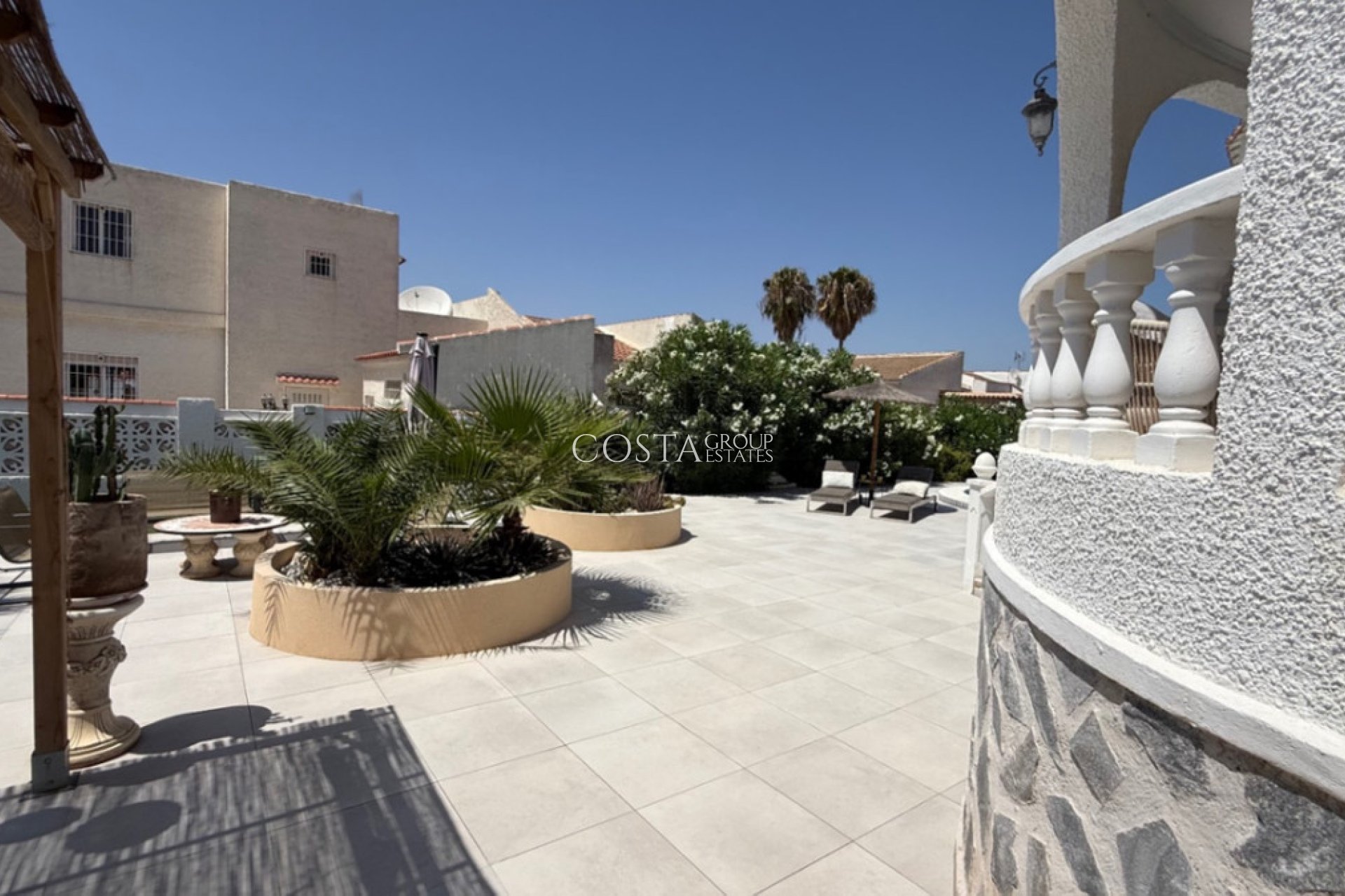 Wiederverkauf - Villa -
Torrevieja - Torrevieja Centro