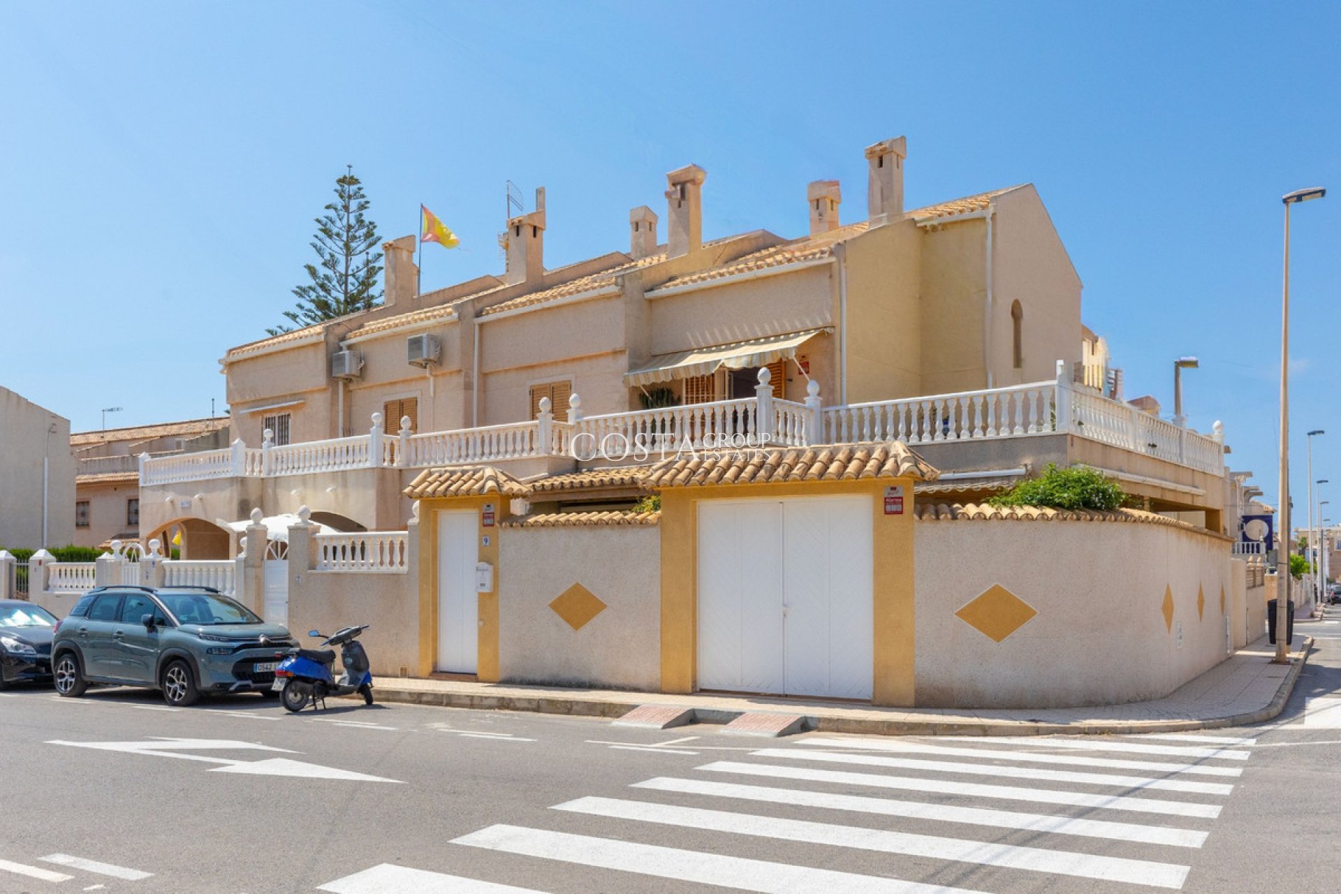 Wiederverkauf - Villa -
Torrevieja - Torrevieja Centro