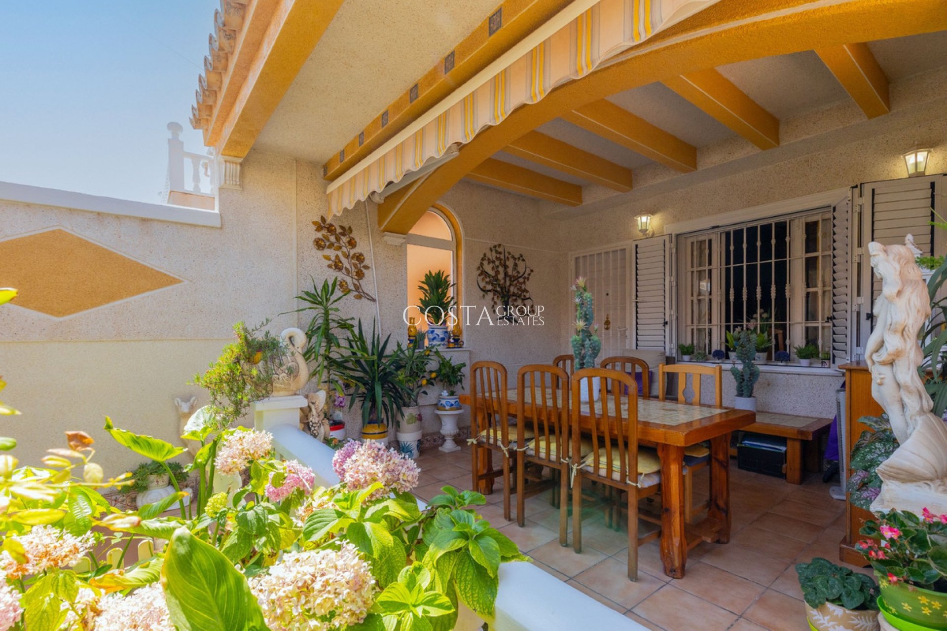Wiederverkauf - Villa -
Torrevieja - Torrevieja Centro
