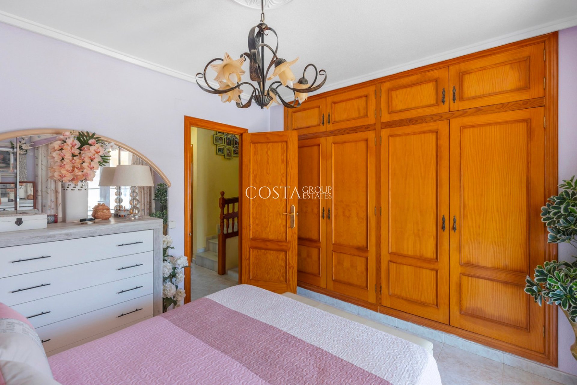 Wiederverkauf - Villa -
Torrevieja - Torrevieja Centro