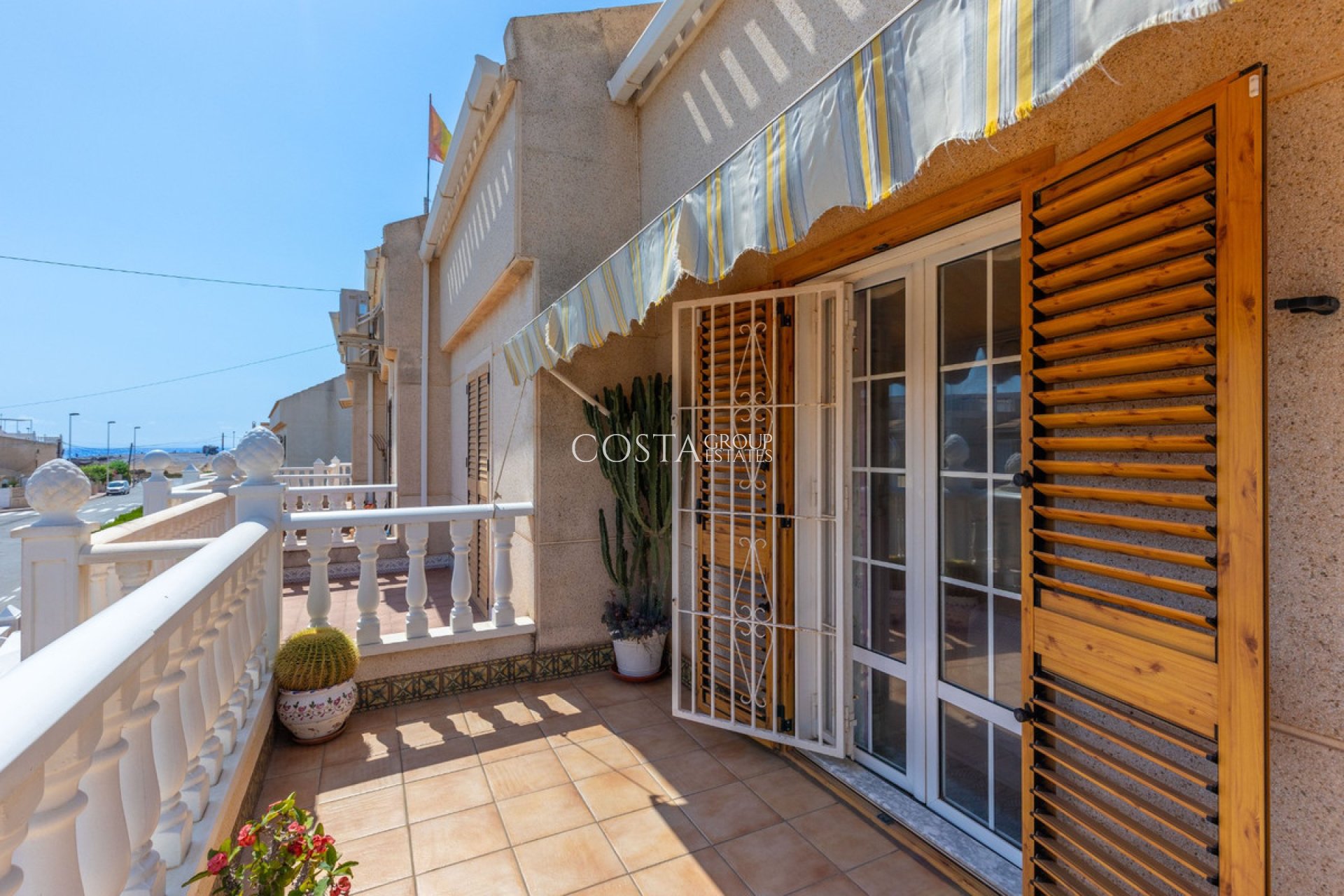 Wiederverkauf - Villa -
Torrevieja - Torrevieja Centro