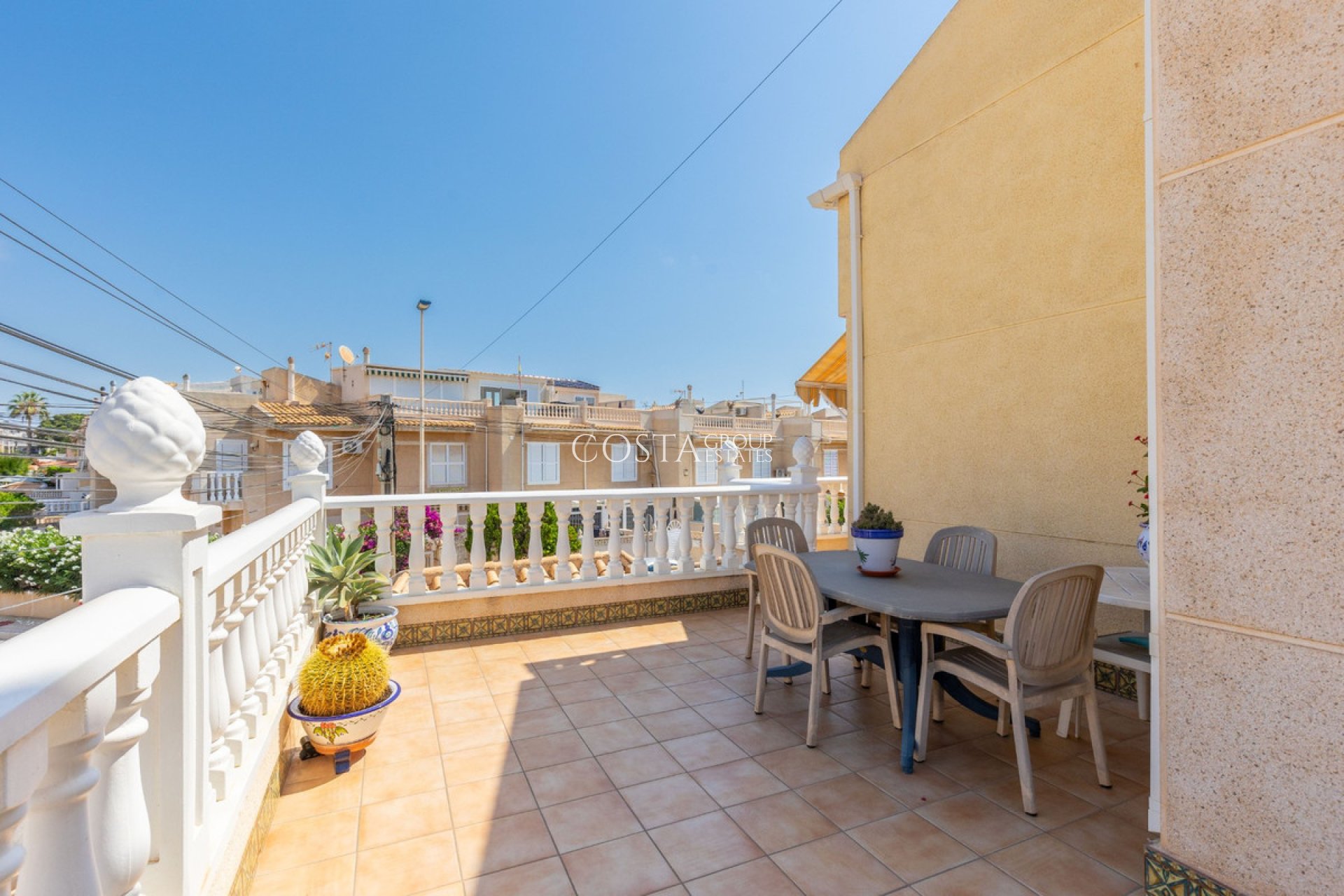 Wiederverkauf - Villa -
Torrevieja - Torrevieja Centro