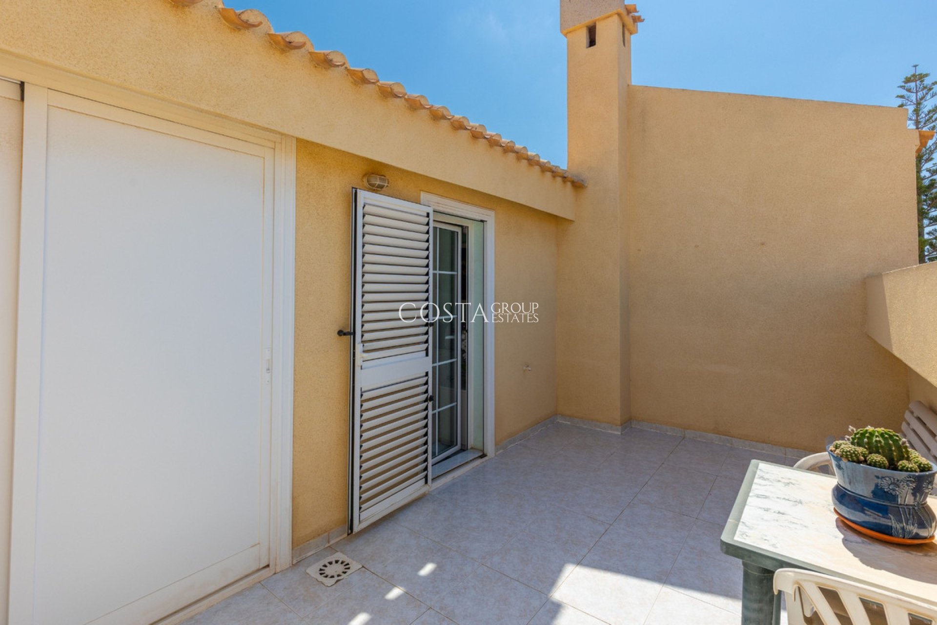 Wiederverkauf - Villa -
Torrevieja - Torrevieja Centro