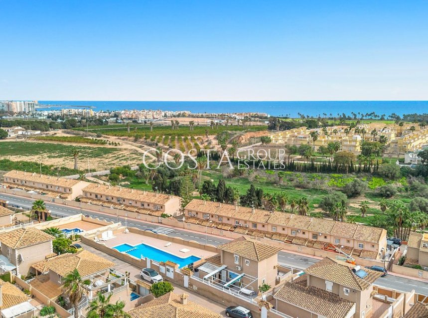 Wiederverkauf - Villa -
Torrevieja - Torrevieja Centro
