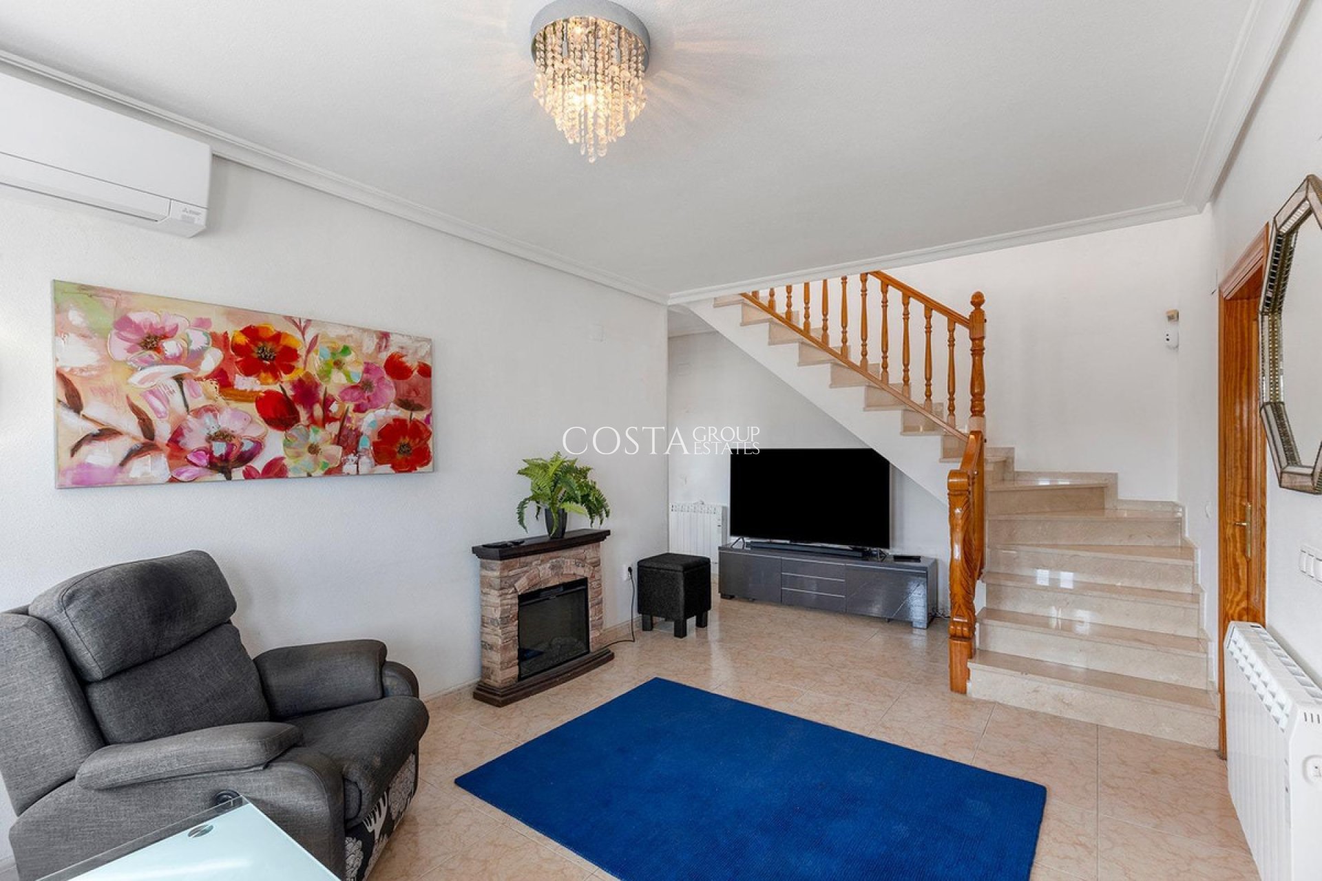 Wiederverkauf - Villa -
Torrevieja - Torrevieja Centro