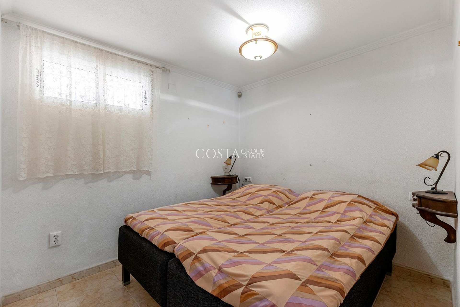 Wiederverkauf - Villa -
Torrevieja - Torrevieja Centro