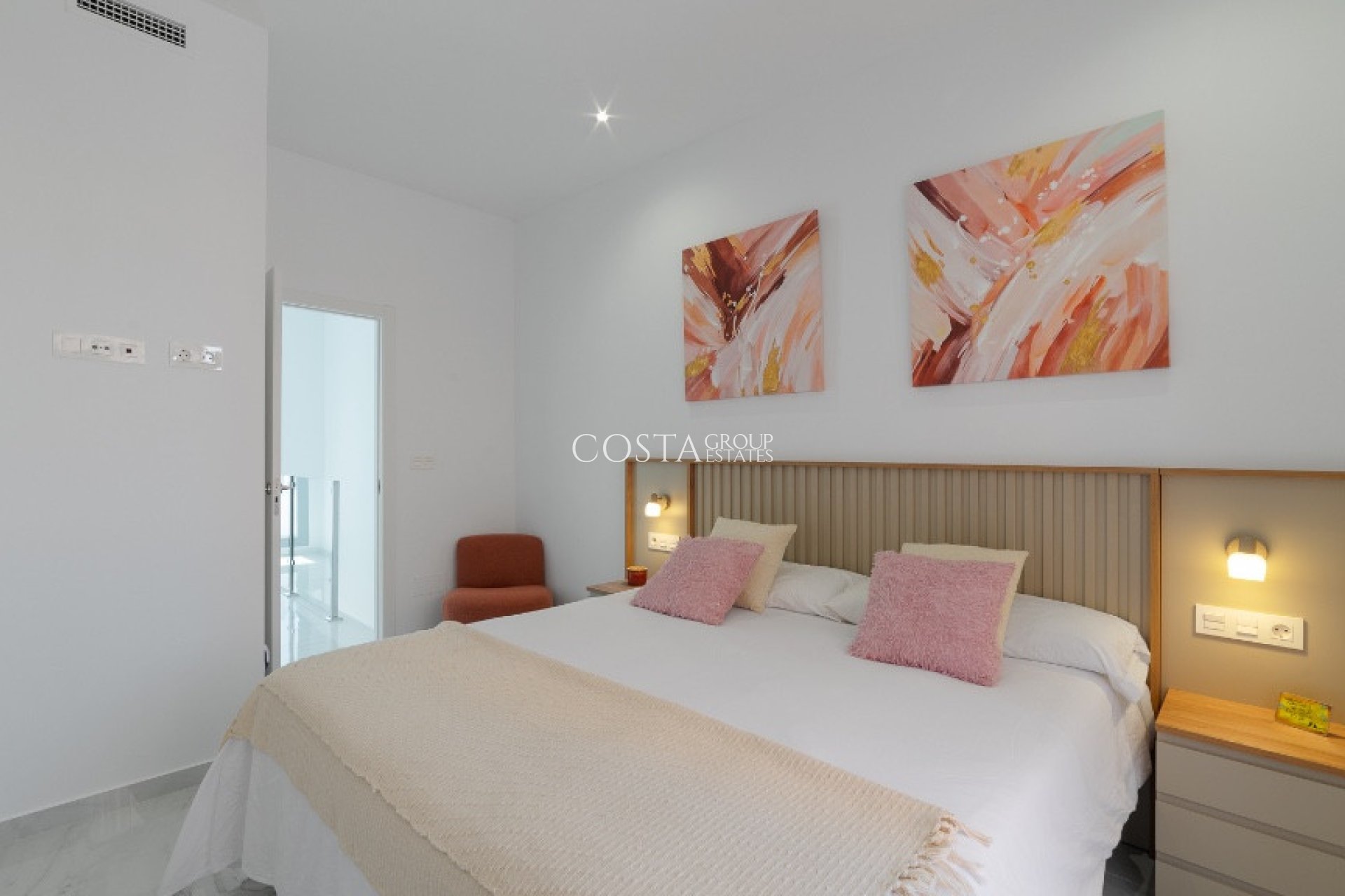 Wiederverkauf - Villa -
Torrevieja - Torrevieja Centro