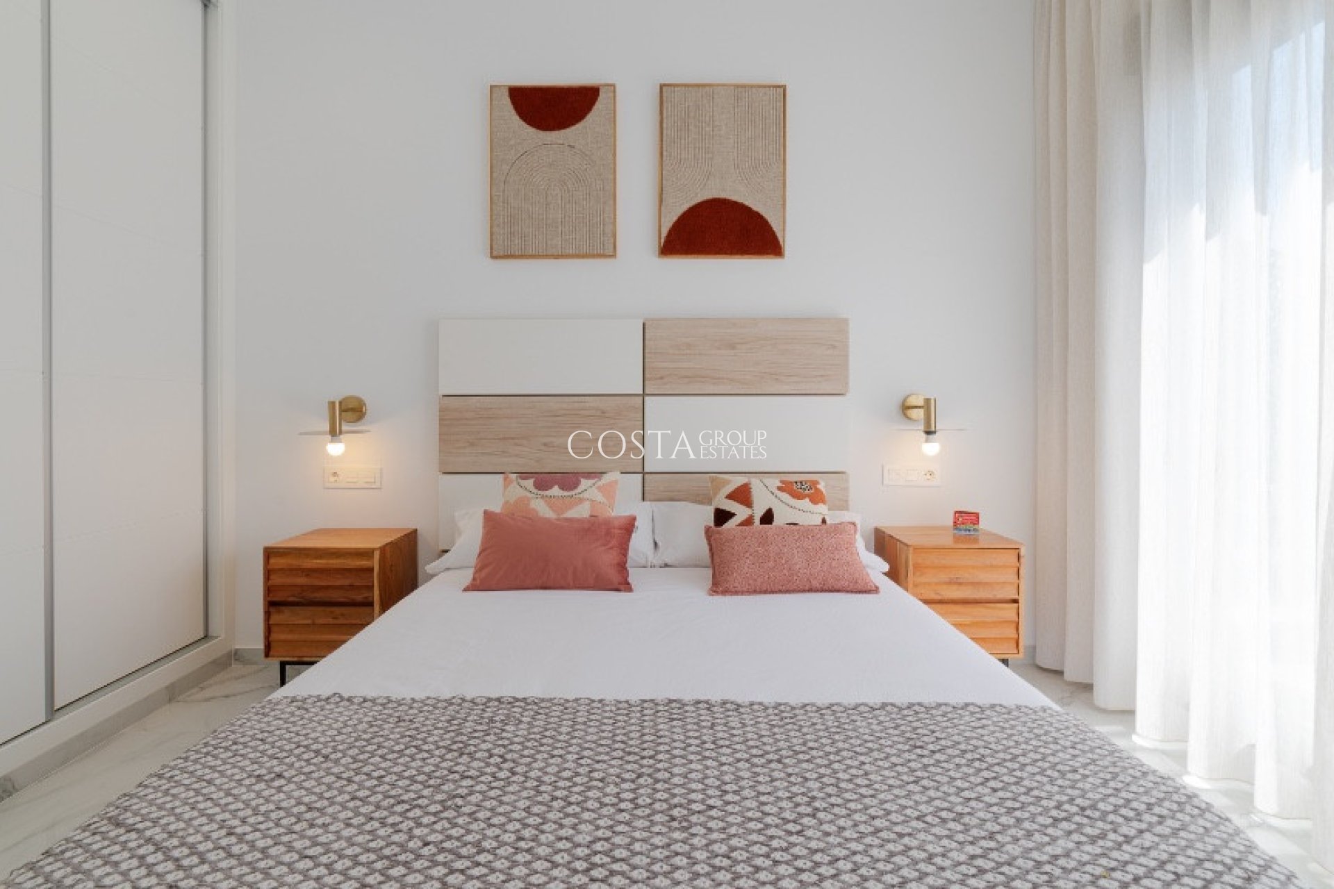 Wiederverkauf - Villa -
Torrevieja - Torrevieja Centro
