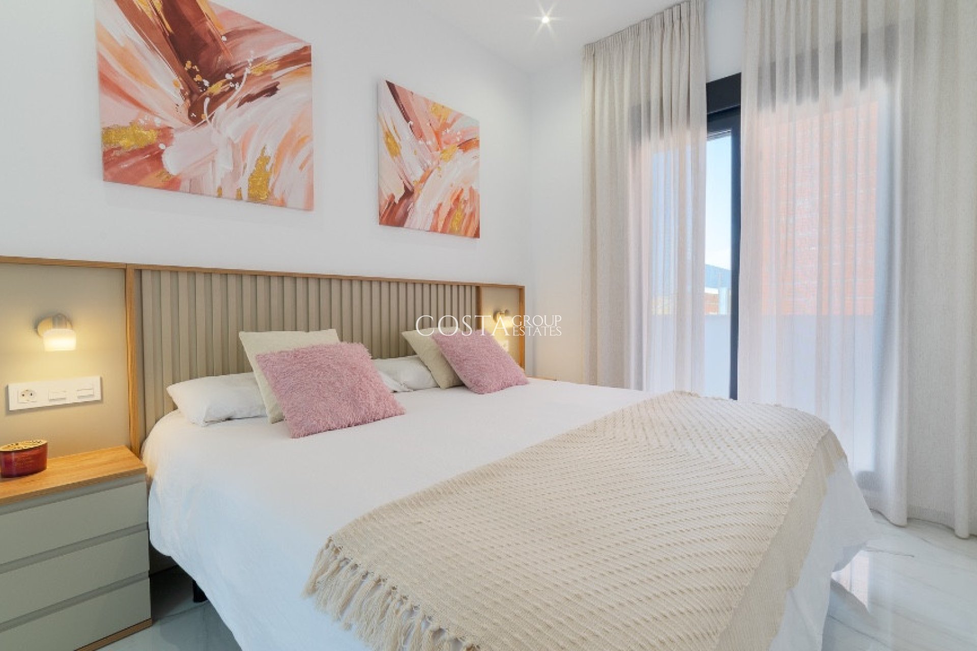 Wiederverkauf - Villa -
Torrevieja - Torrevieja Centro