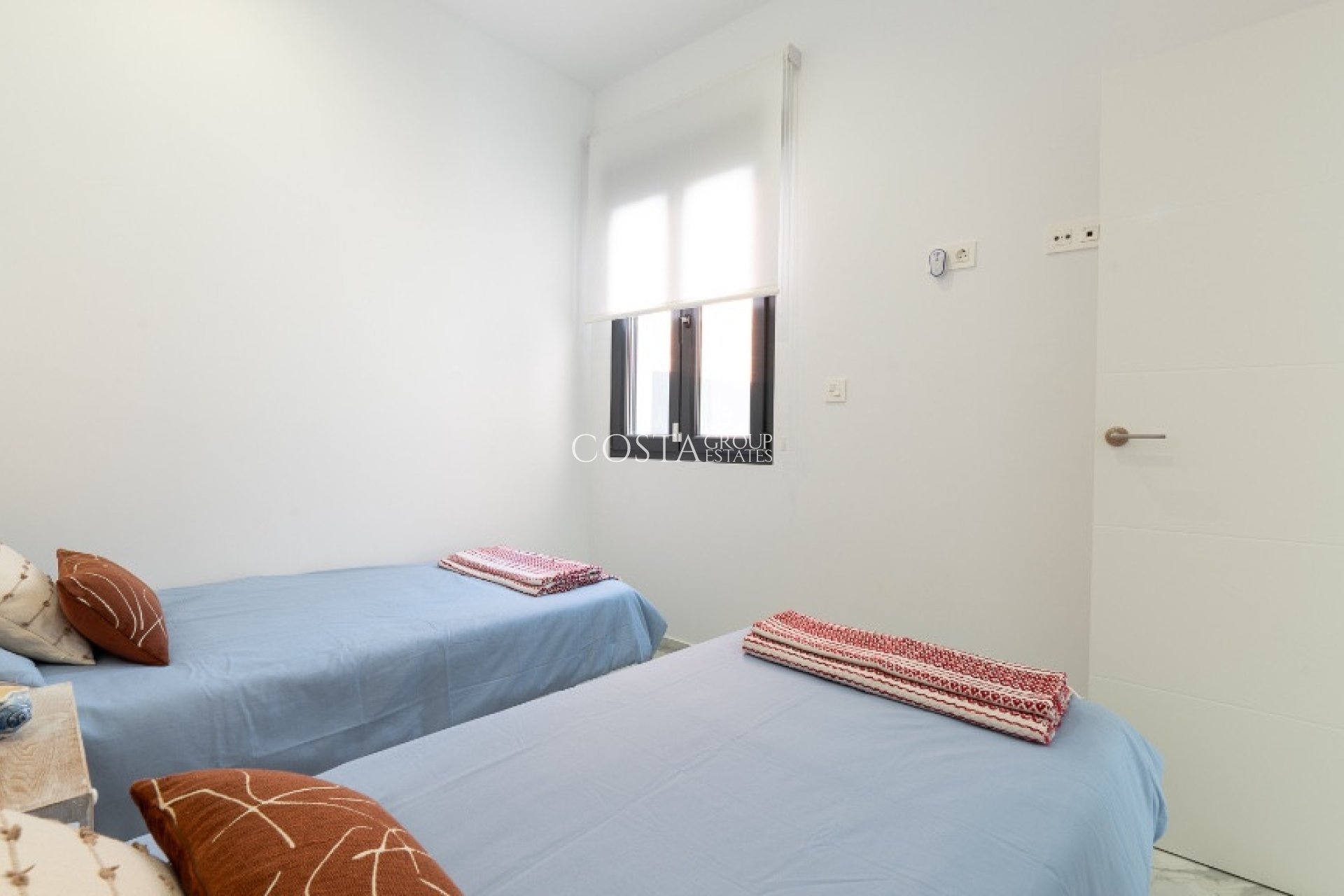 Wiederverkauf - Villa -
Torrevieja - Torrevieja Centro