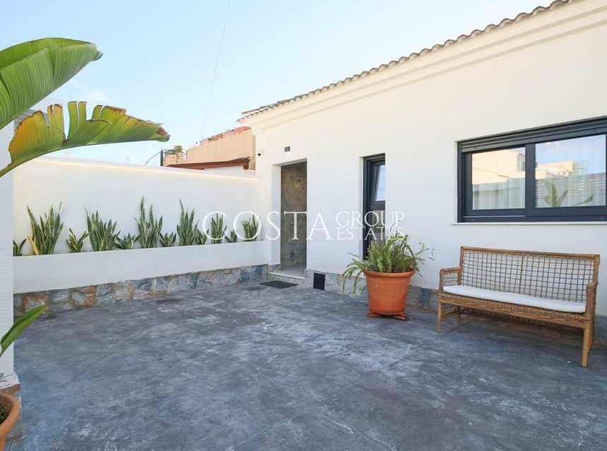 Wiederverkauf - Villa -
Torrevieja - Torrevieja Centro