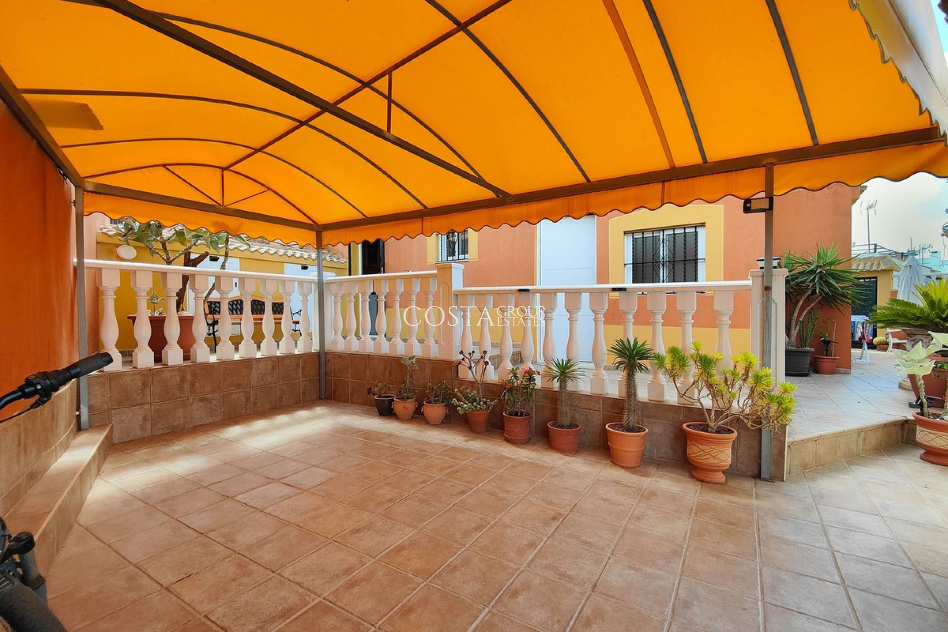 Wiederverkauf - Villa -
Torrevieja - Torrevieja Centro