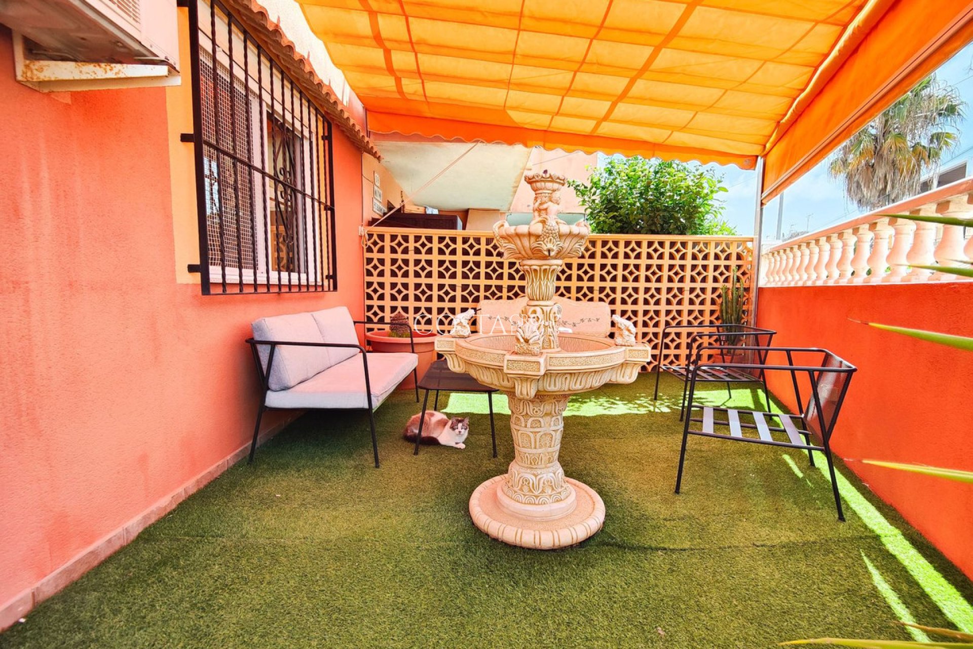 Wiederverkauf - Villa -
Torrevieja - Torrevieja Centro