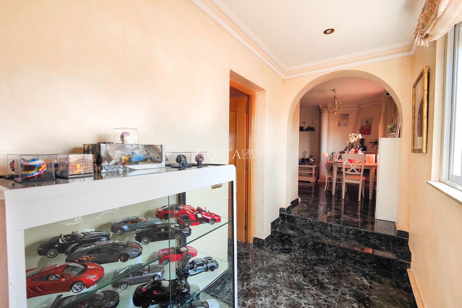 Wiederverkauf - Villa -
Torrevieja - Torrevieja Centro