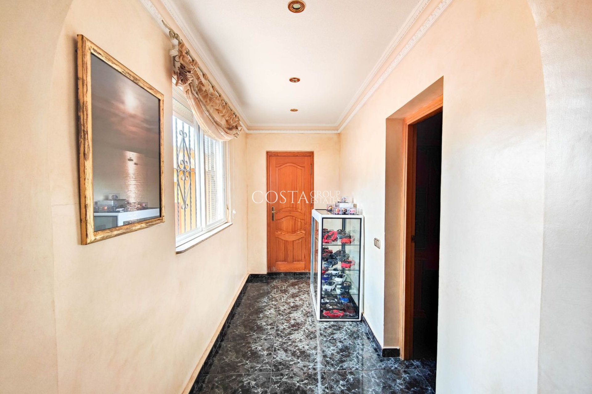 Wiederverkauf - Villa -
Torrevieja - Torrevieja Centro