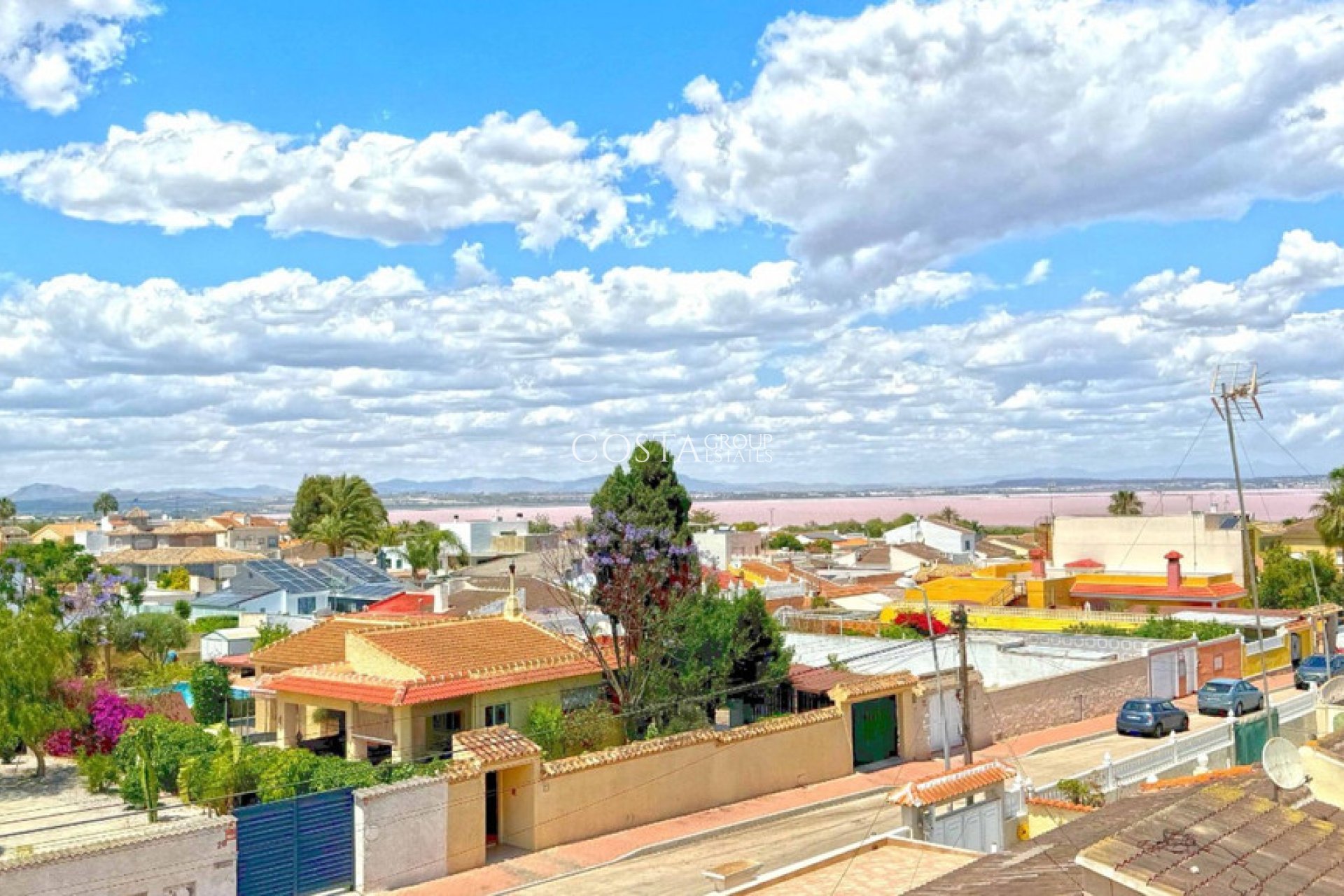 Wiederverkauf - Villa -
Torrevieja - Torrevieja Centro