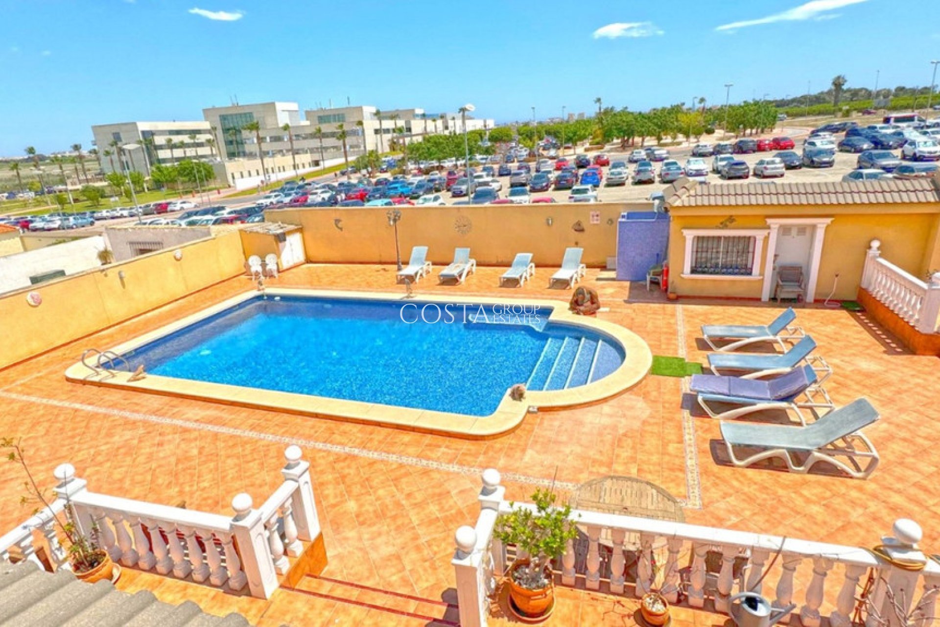 Wiederverkauf - Villa -
Torrevieja - Torrevieja Centro
