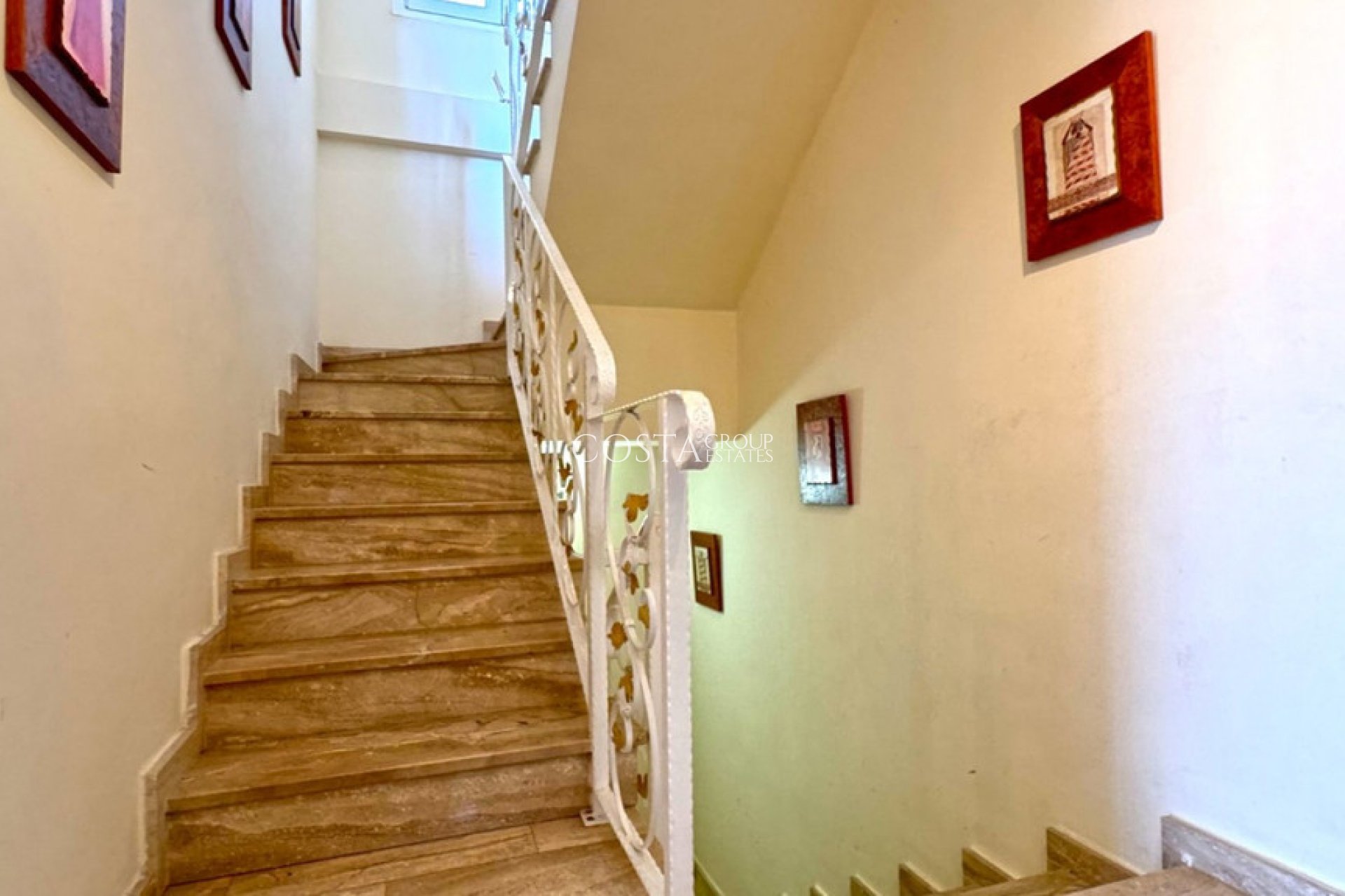 Wiederverkauf - Villa -
Torrevieja - Torrevieja Centro