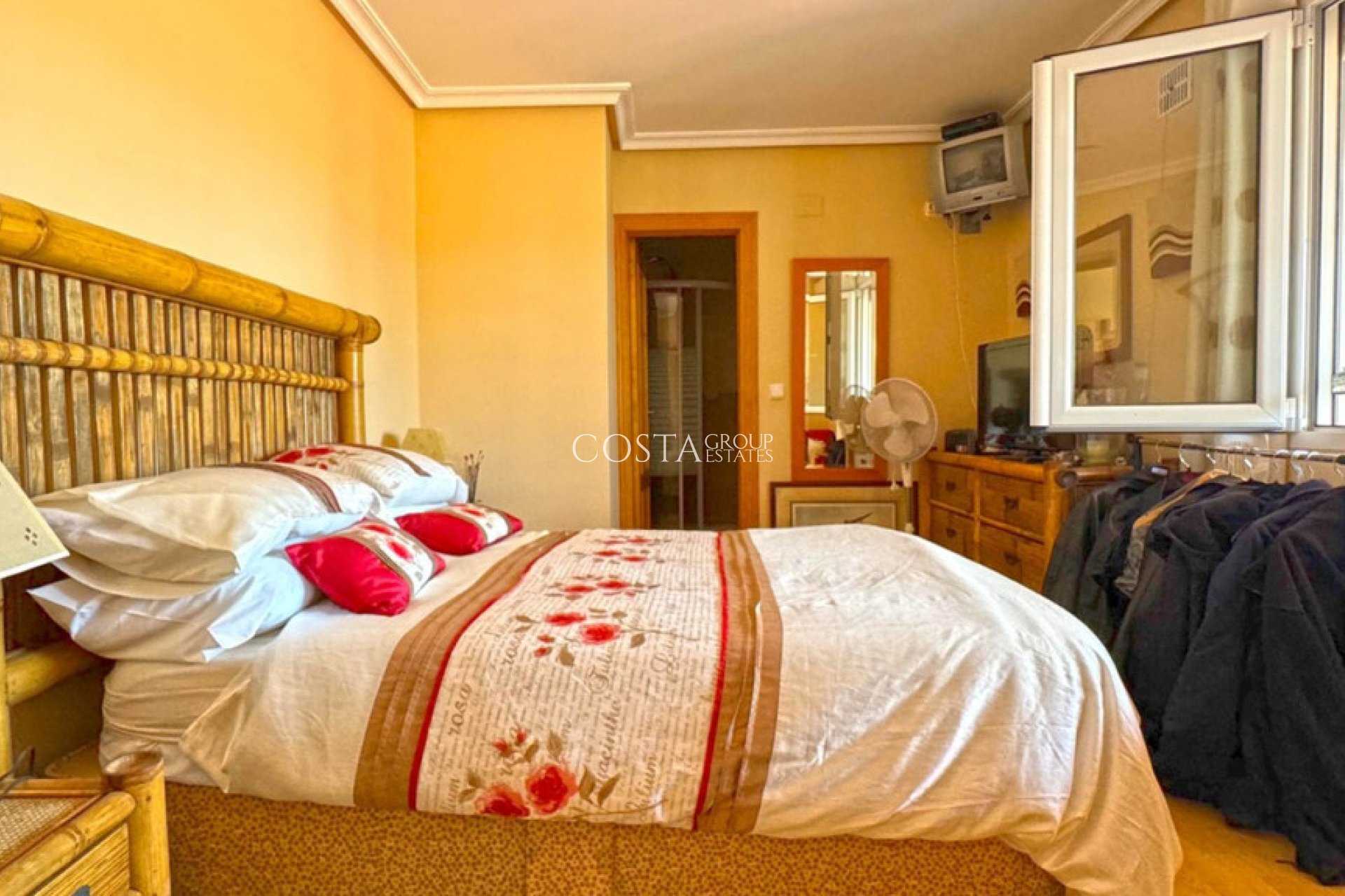 Wiederverkauf - Villa -
Torrevieja - Torrevieja Centro