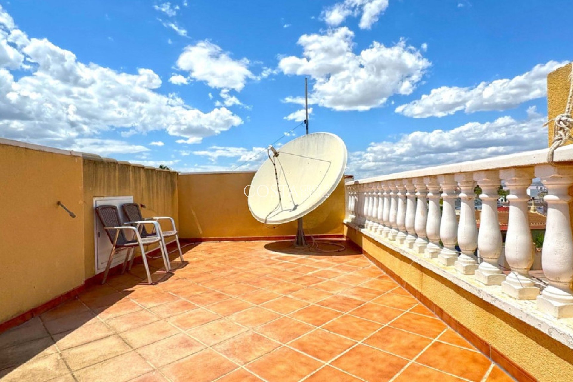 Wiederverkauf - Villa -
Torrevieja - Torrevieja Centro