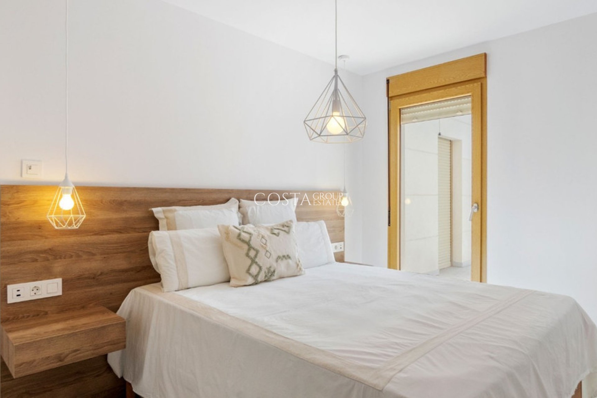 Wiederverkauf - Villa -
Torrevieja - Torrevieja Centro