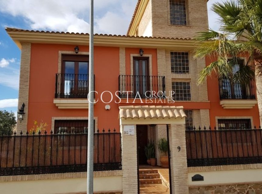 Wiederverkauf - Villa -
Torrevieja - Torrevieja Centro