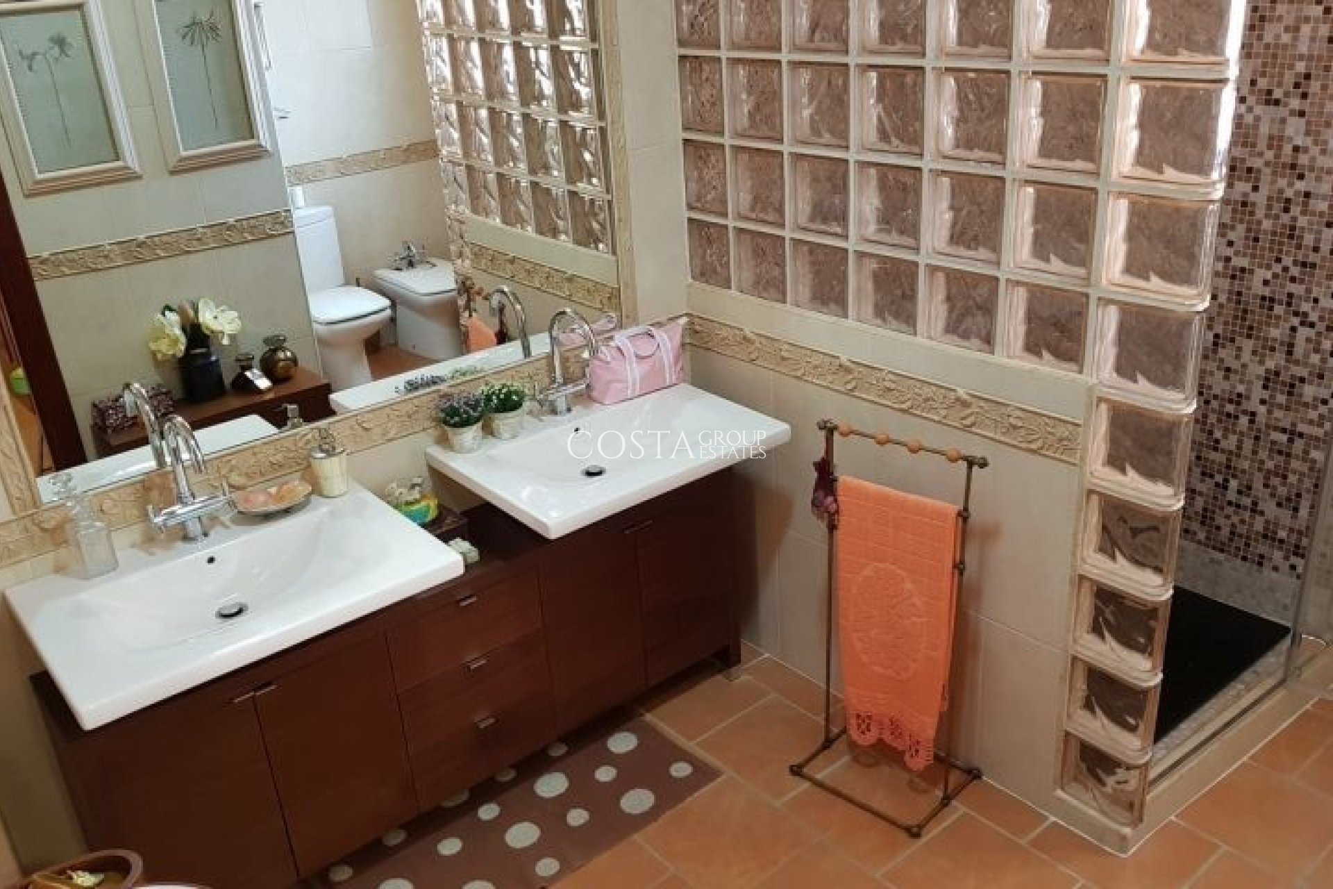 Wiederverkauf - Villa -
Torrevieja - Torrevieja Centro