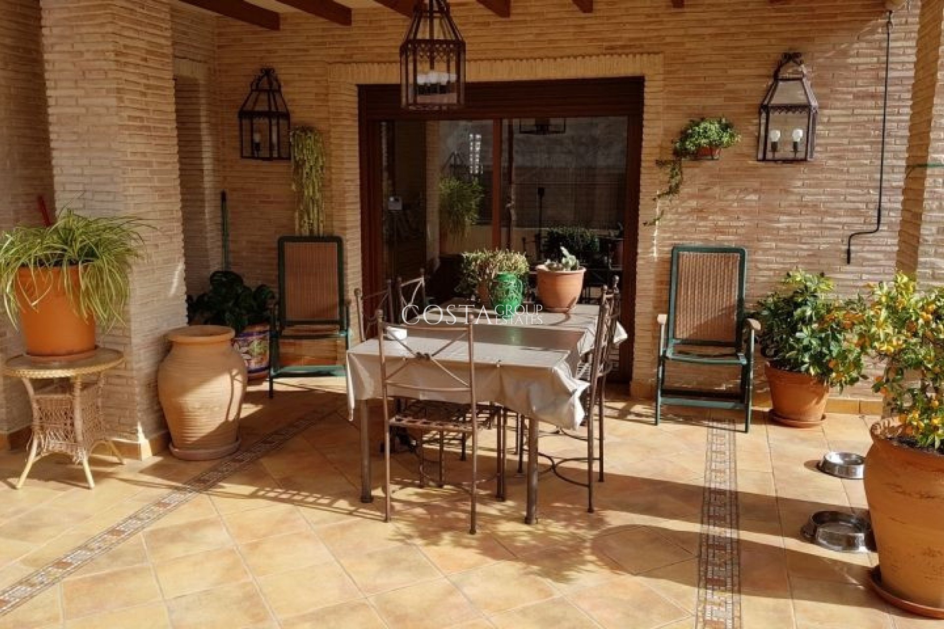 Wiederverkauf - Villa -
Torrevieja - Torrevieja Centro