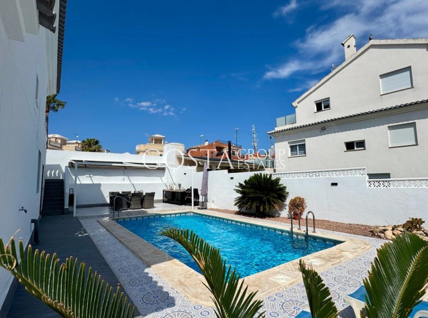 Wiederverkauf - Villa -
Torrevieja - Torrevieja Centro