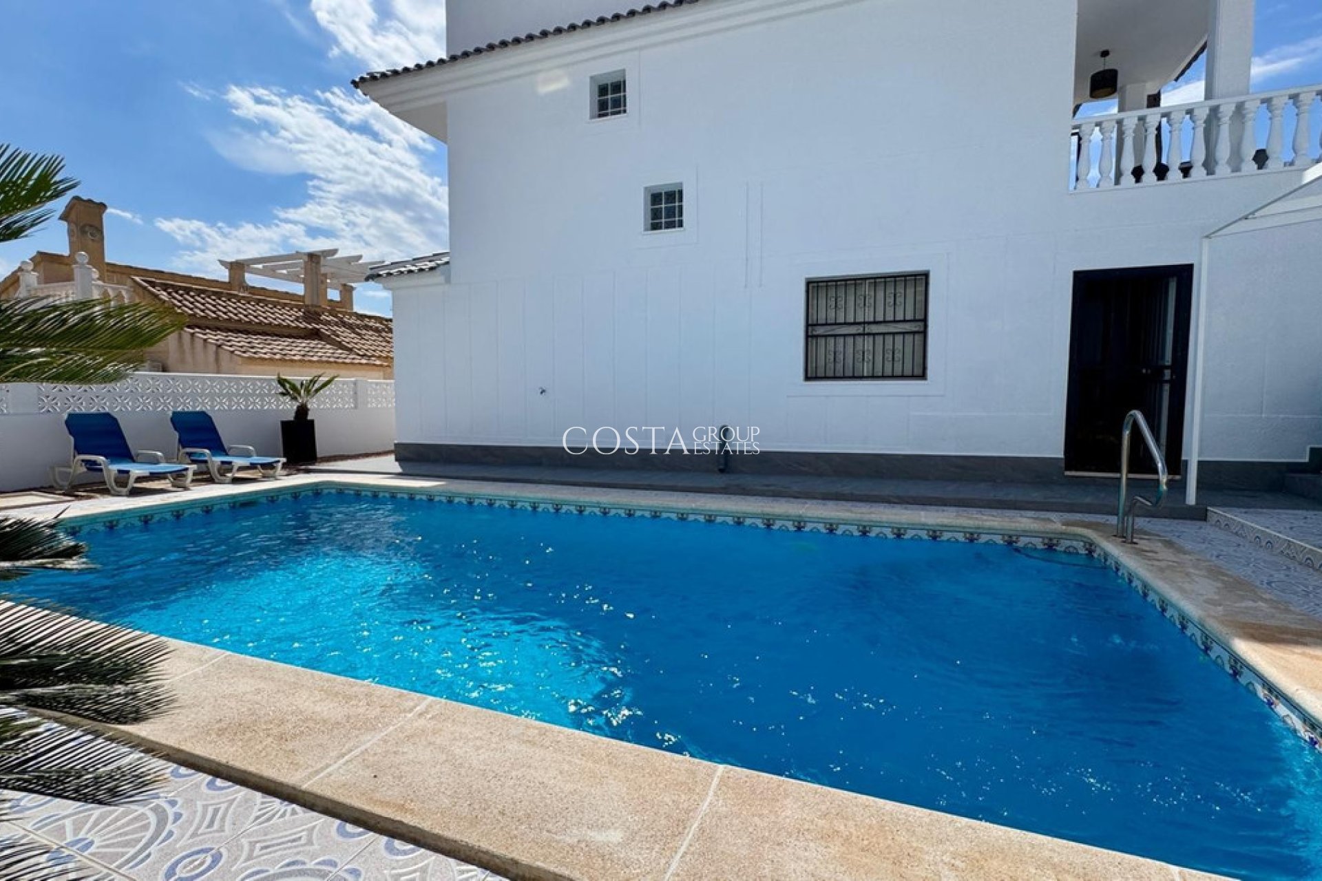Wiederverkauf - Villa -
Torrevieja - Torrevieja Centro