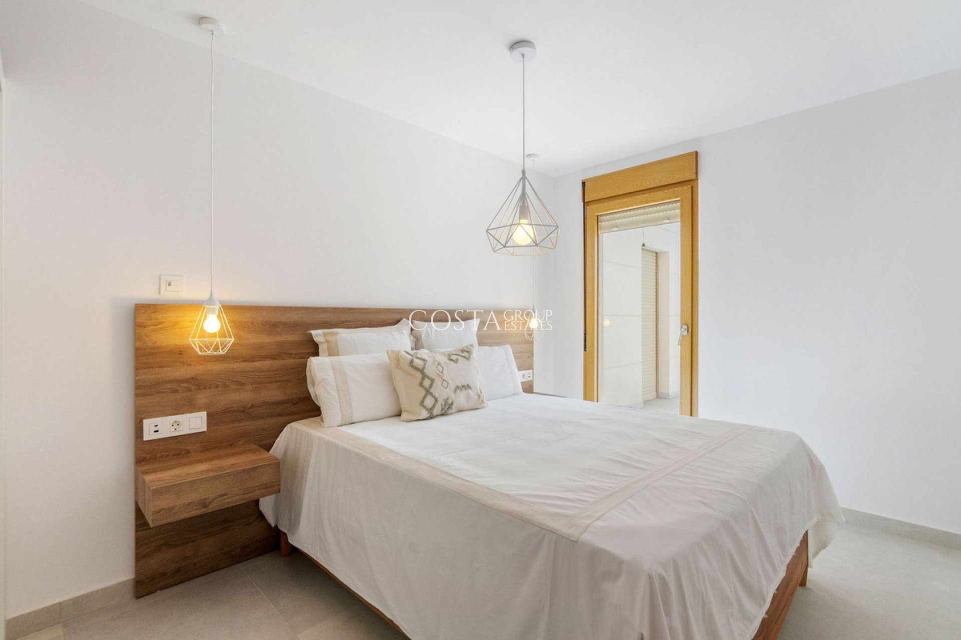 Wiederverkauf - Villa -
Torrevieja - Torrevieja Centro