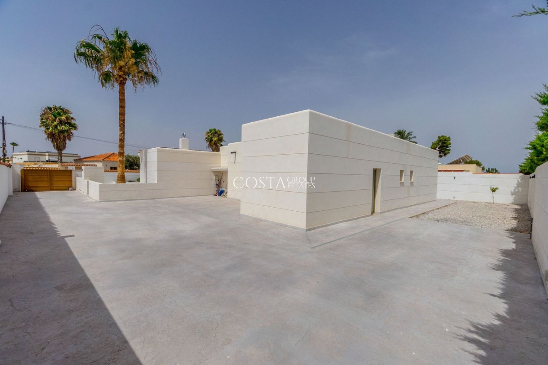Wiederverkauf - Villa -
Torrevieja - Torrevieja Centro