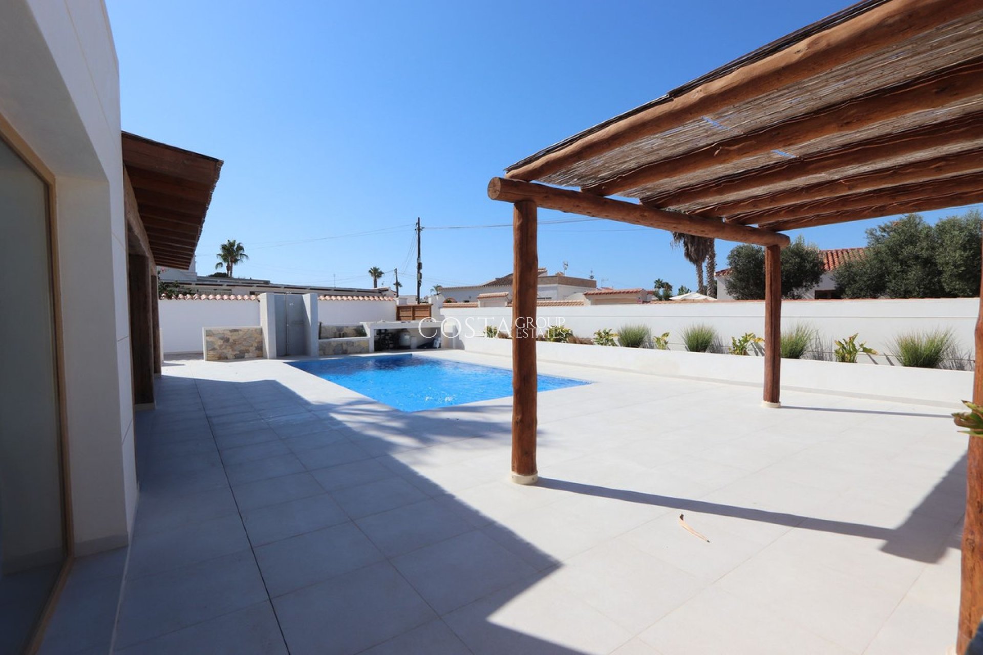 Wiederverkauf - Villa -
Torrevieja - Torrevieja Centro