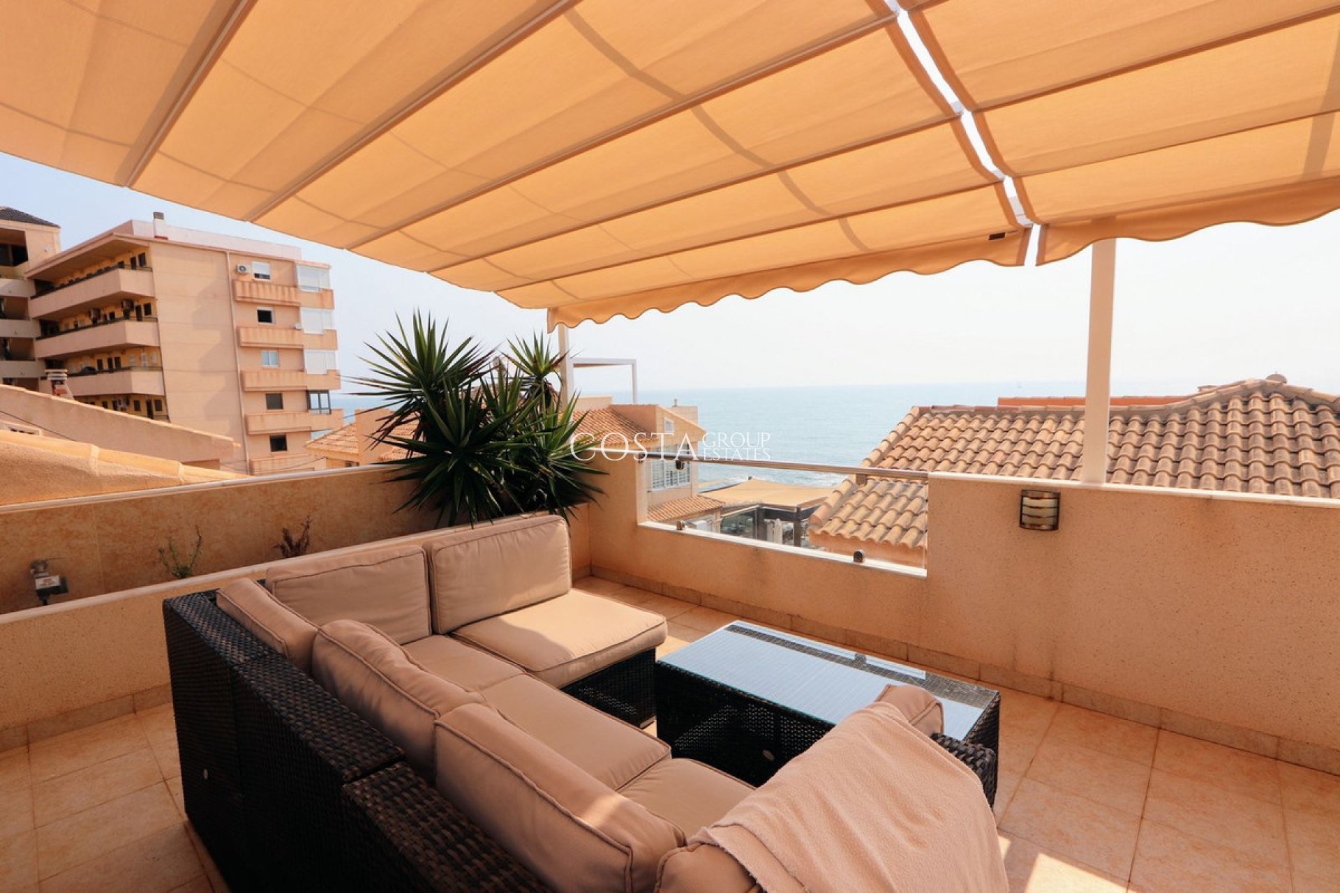Wiederverkauf - Villa -
Torrevieja - Torrevieja Centro