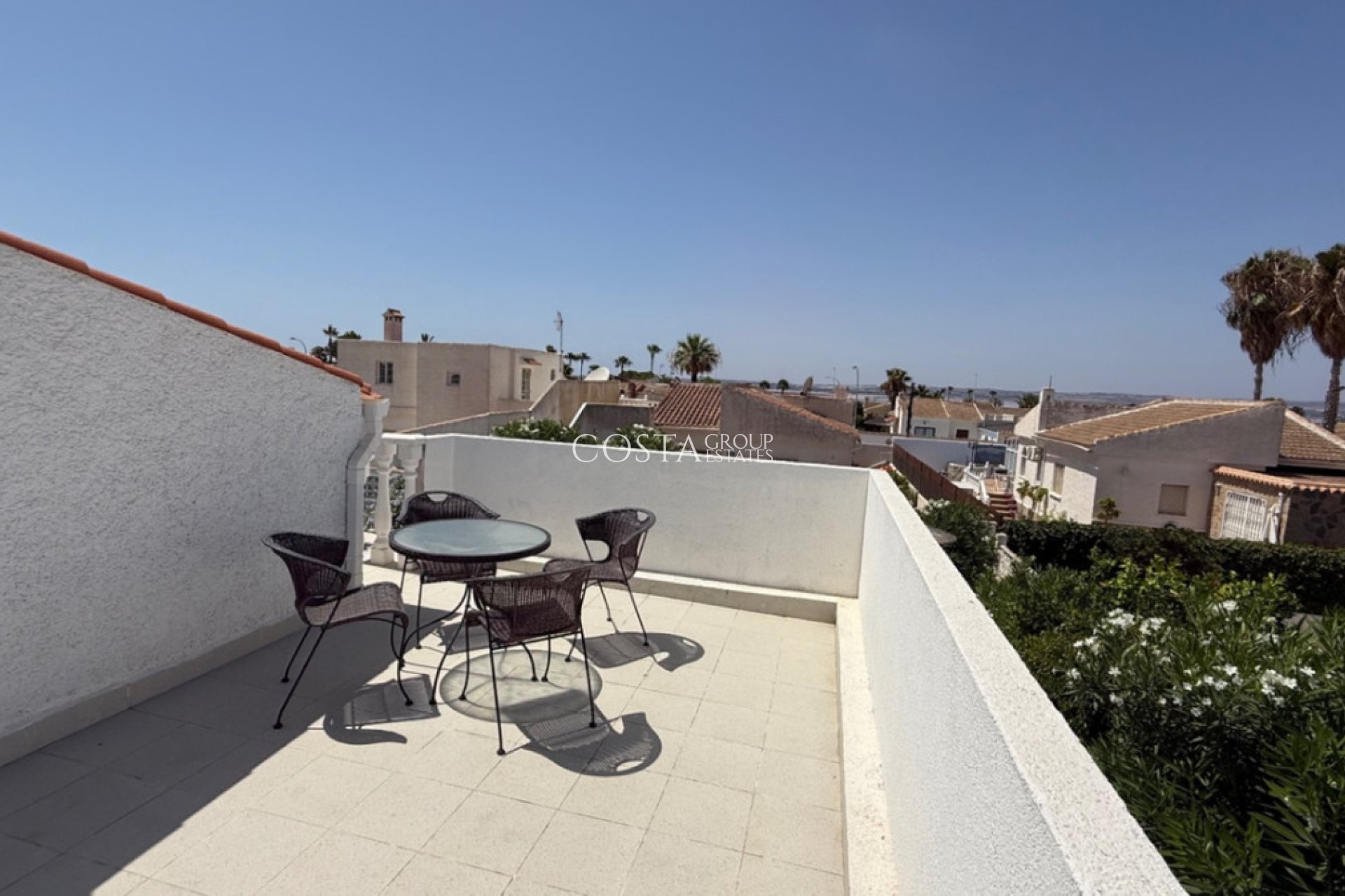 Wiederverkauf - Villa -
Torrevieja - Torrevieja Centro