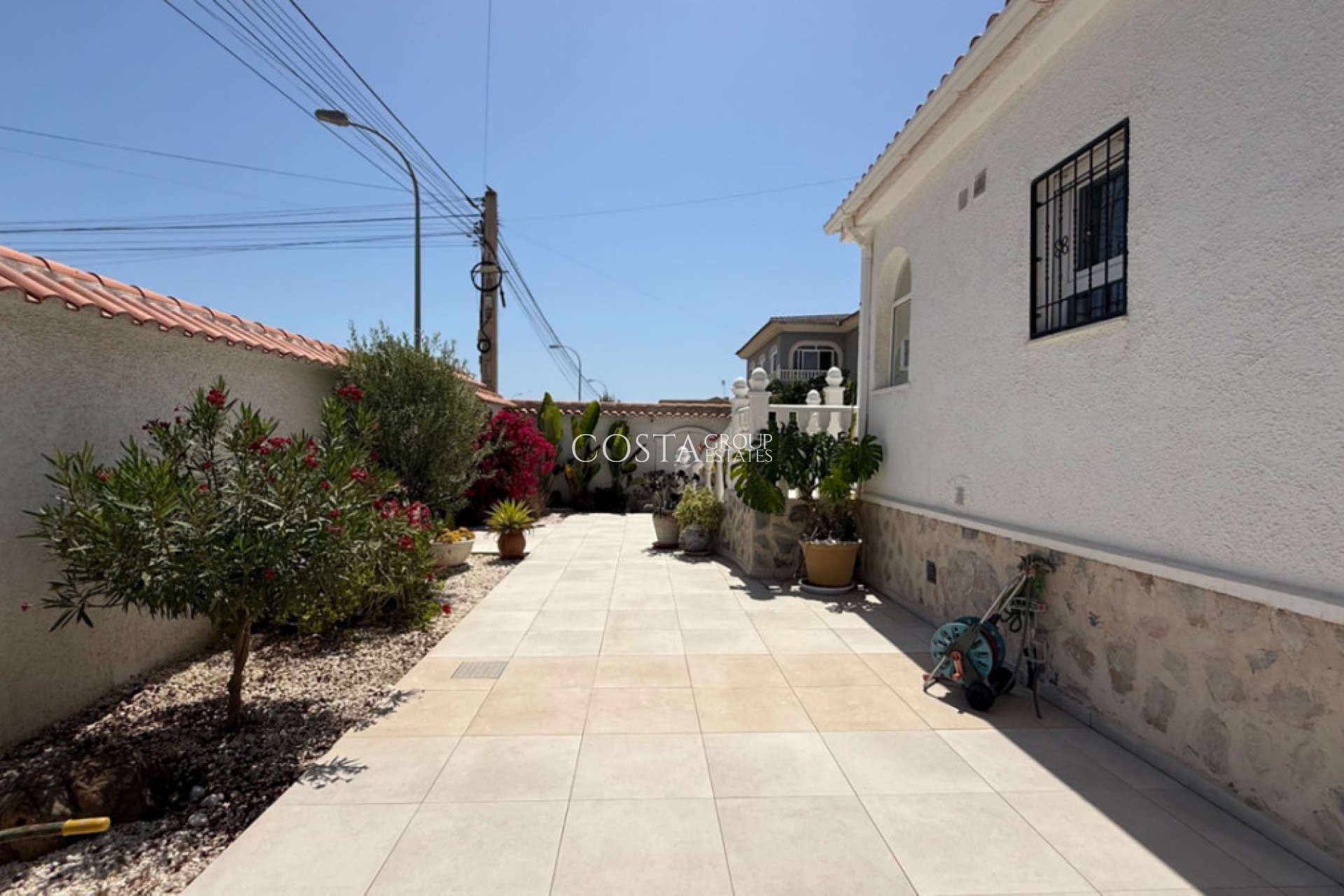 Wiederverkauf - Villa -
Torrevieja - Torrevieja Centro