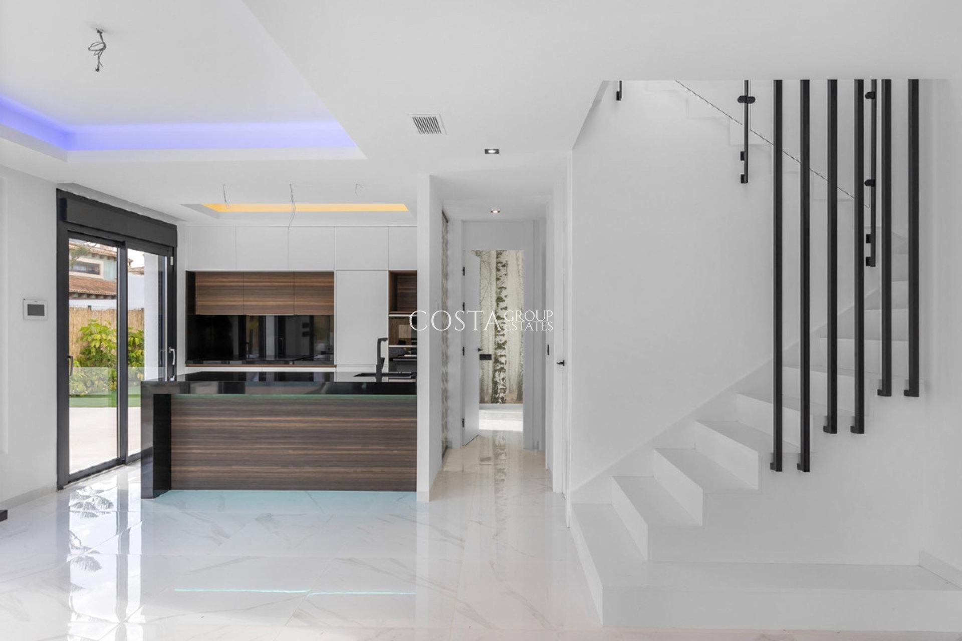 Wiederverkauf - Villa -
Torrevieja - Torrevieja Centro