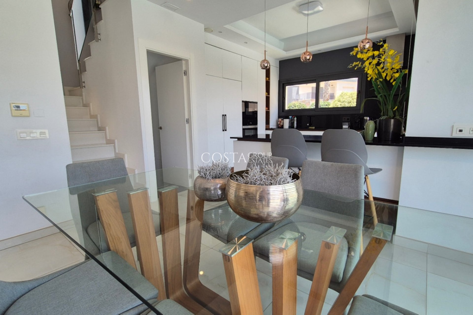 Wiederverkauf - Villa -
Torrevieja - Torrevieja Centro